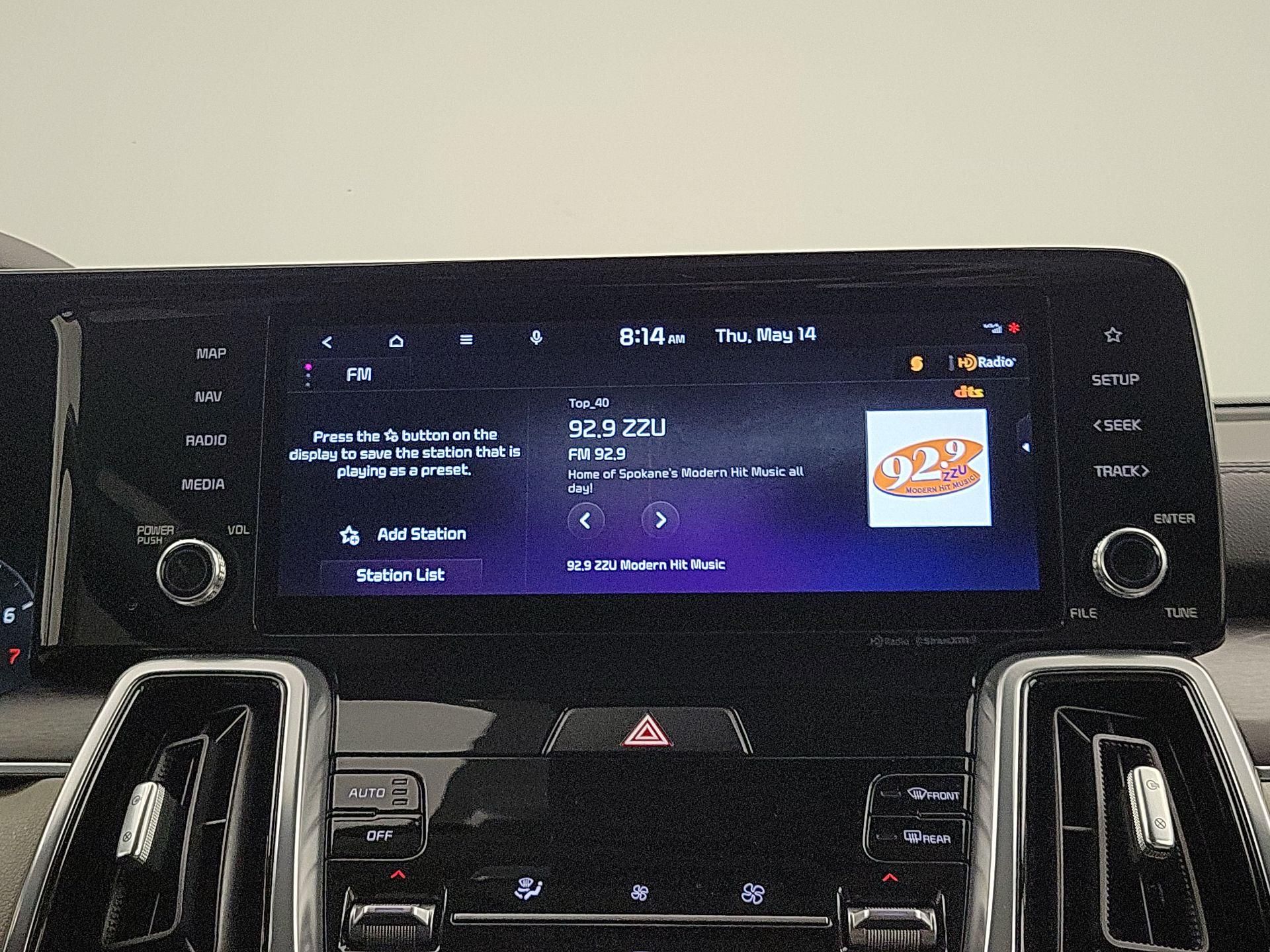 Thumbnail: 2023 Kia Sorento - 16