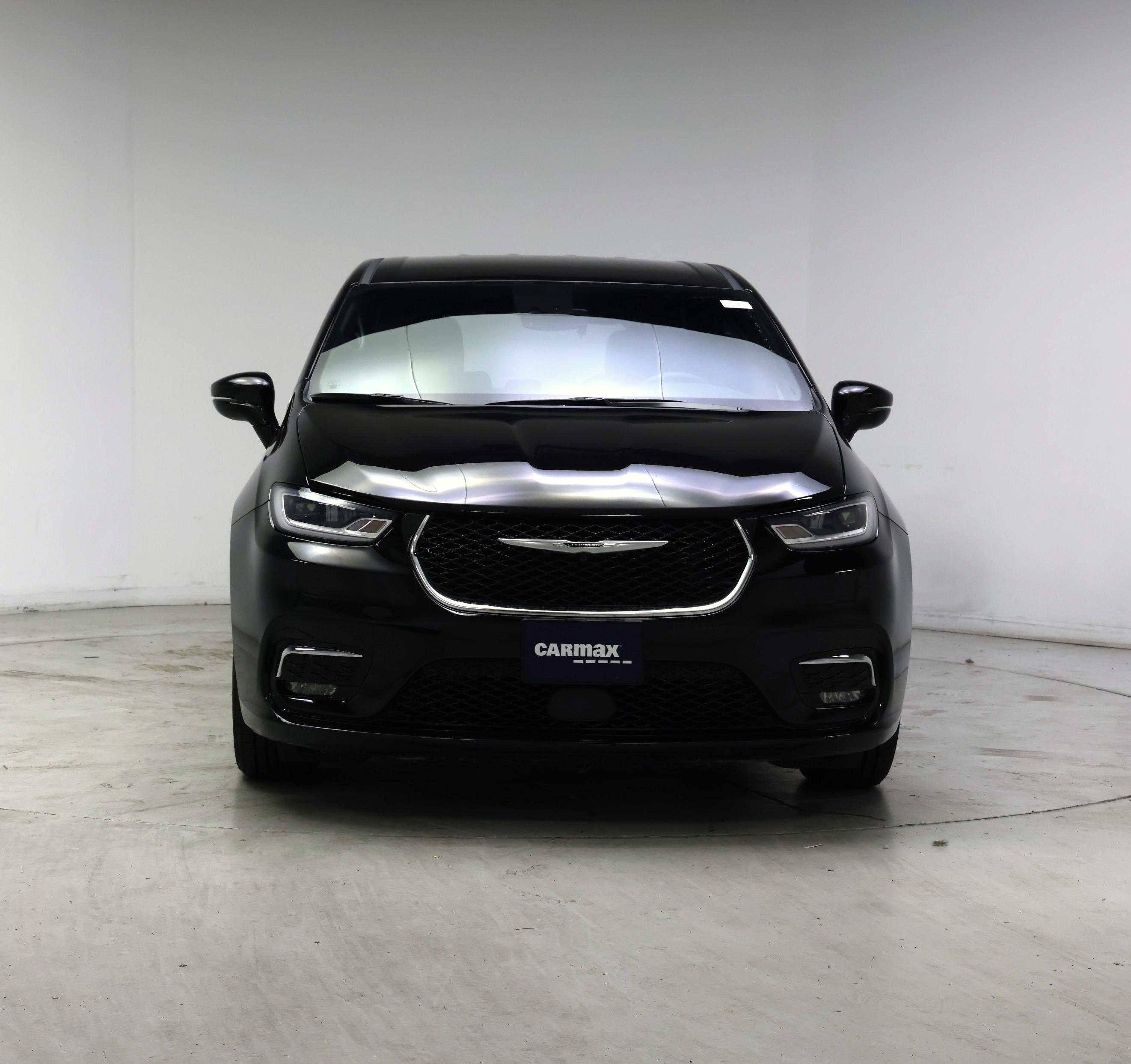 Thumbnail: 2025 Chrysler Pacifica - 5