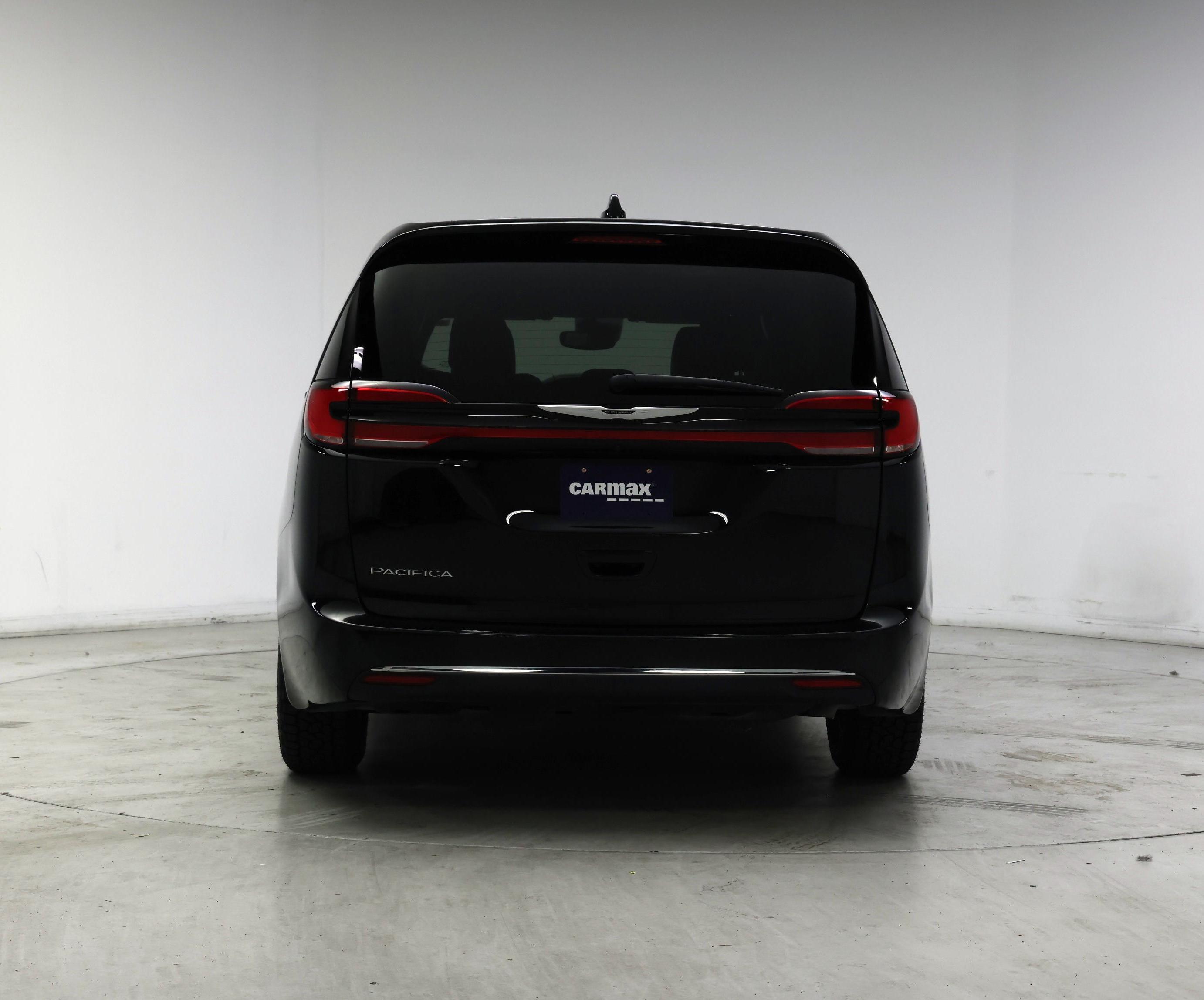 Thumbnail: 2025 Chrysler Pacifica - 6