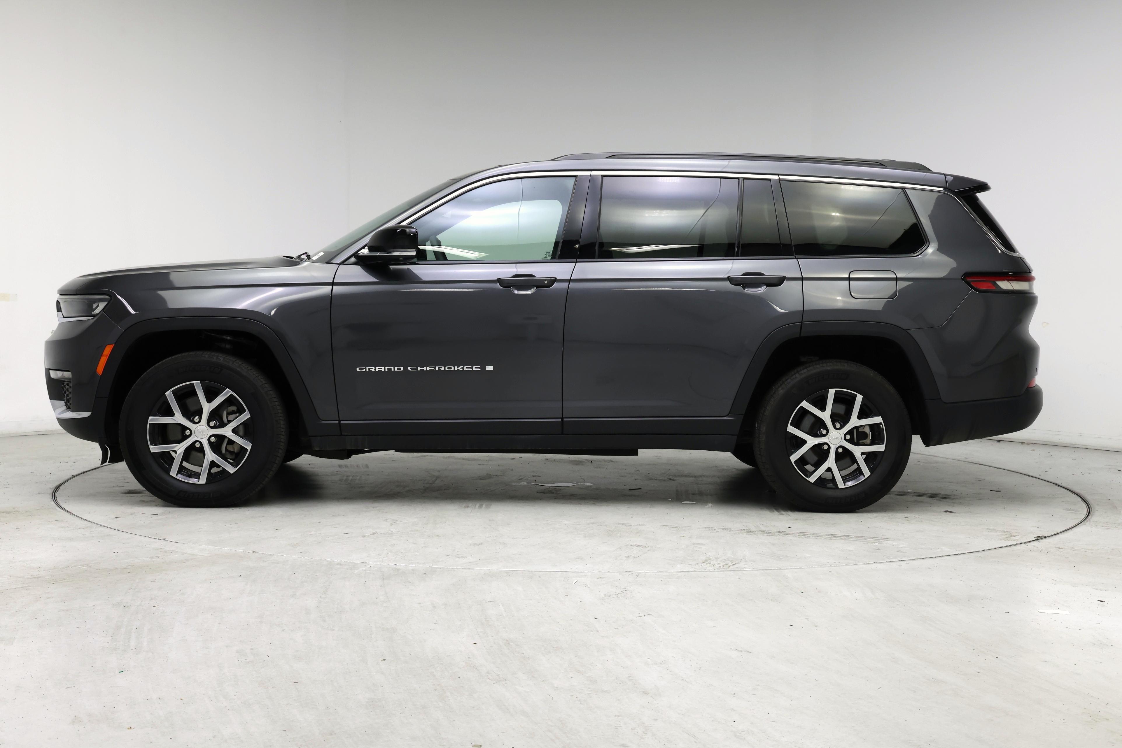 Thumbnail: 2024 Jeep Grand Cherokee L - 3