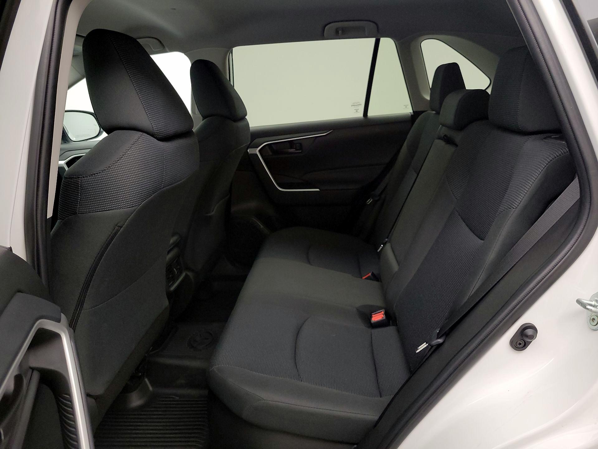 Thumbnail: 2024 Toyota RAV4 - 20