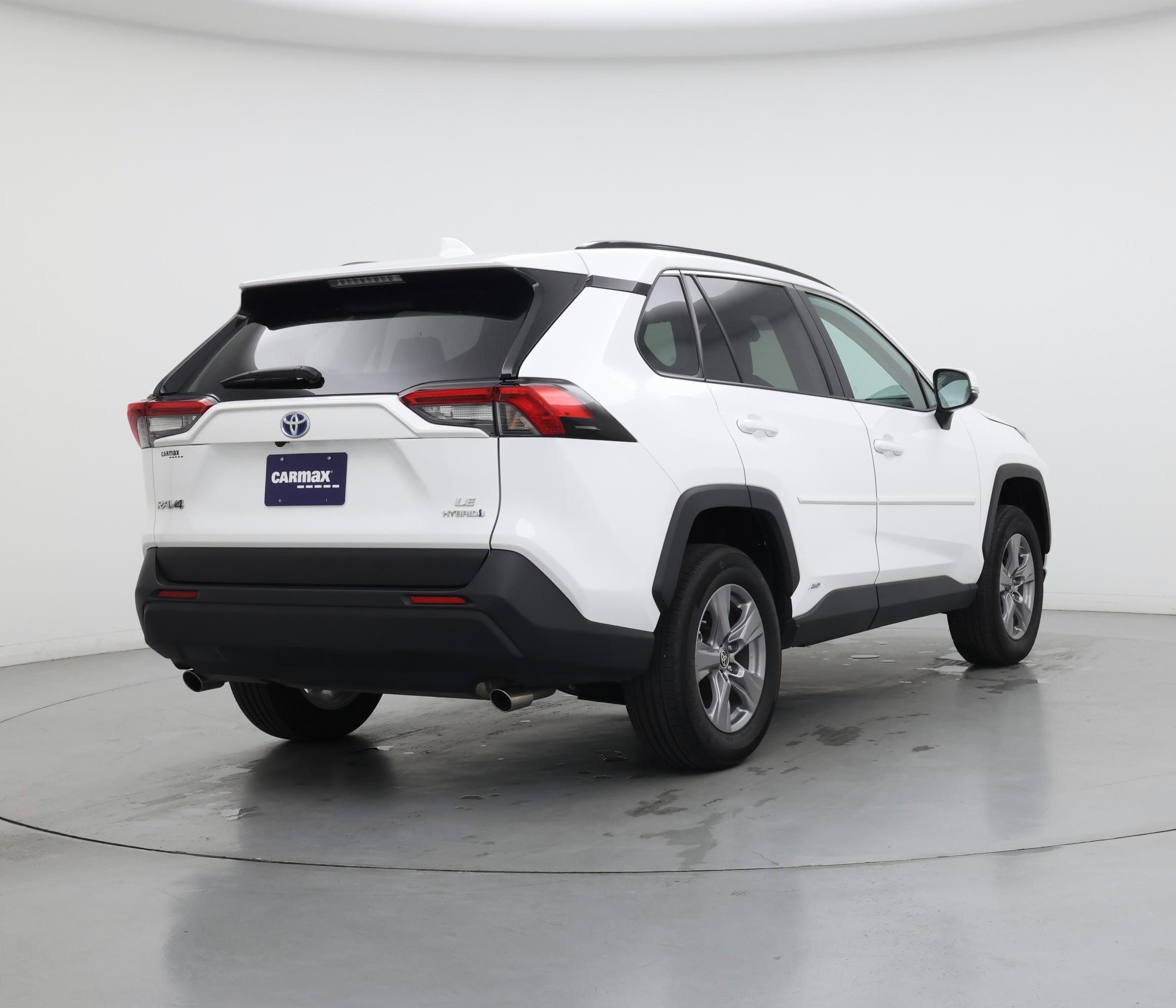 Thumbnail: 2024 Toyota RAV4 - 8