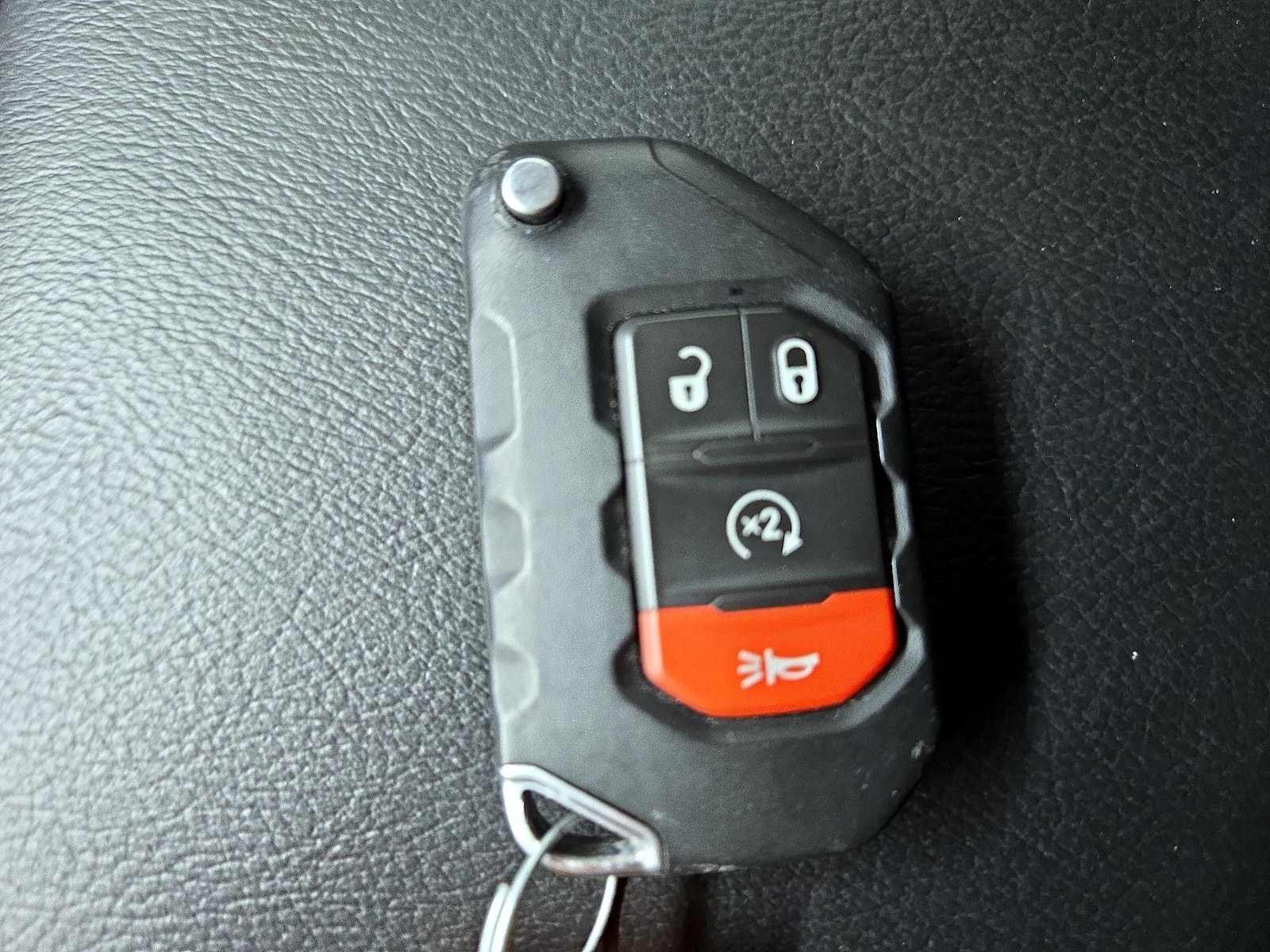 2025 Jeep Wrangler 4-Door Sahara - Photo 23