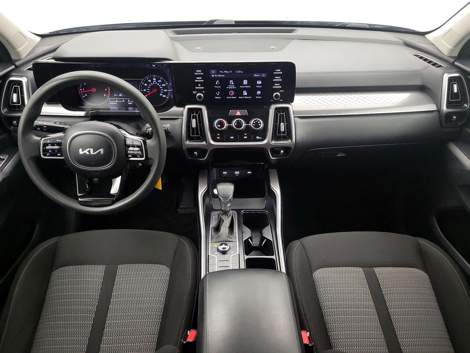 Thumbnail: 2023 Kia Sorento - 9