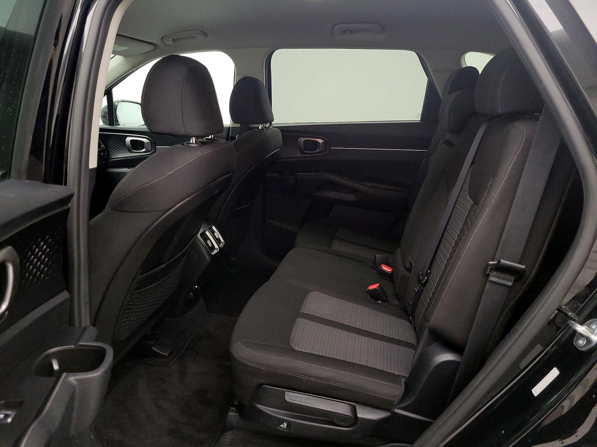 Thumbnail: 2023 Kia Sorento - 19