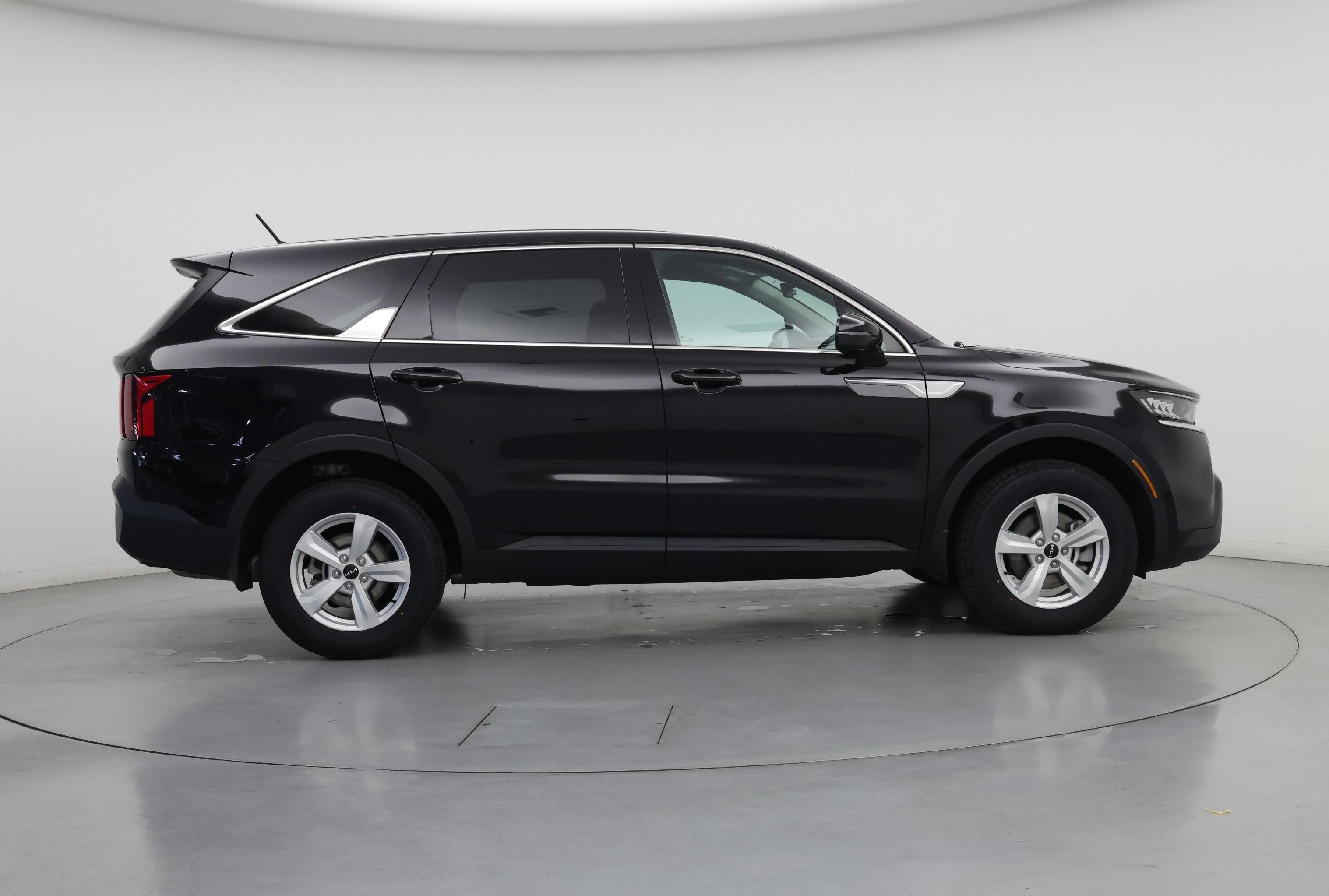 Thumbnail: 2023 Kia Sorento - 7