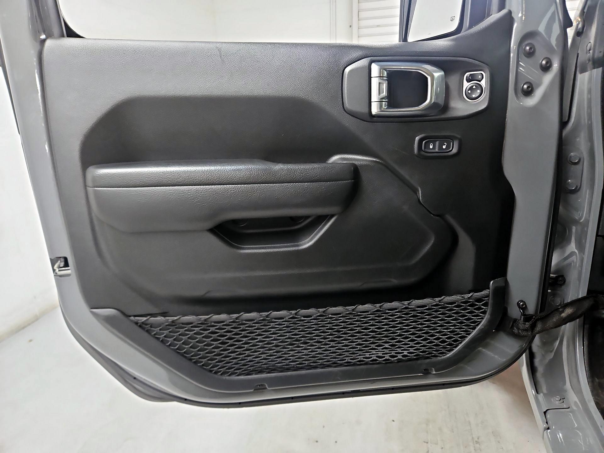 Thumbnail: 2022 Jeep Wrangler - 12