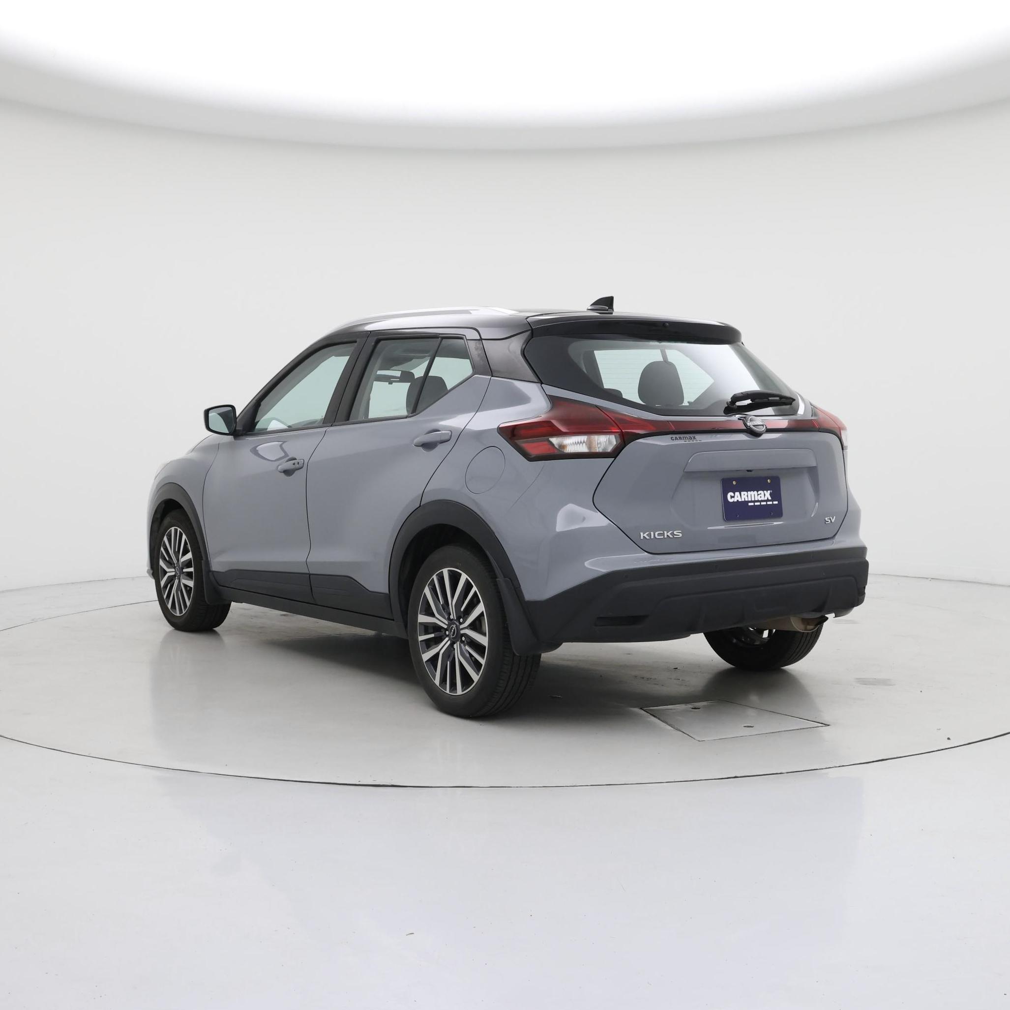 Thumbnail: 2023 Nissan Kicks - 2