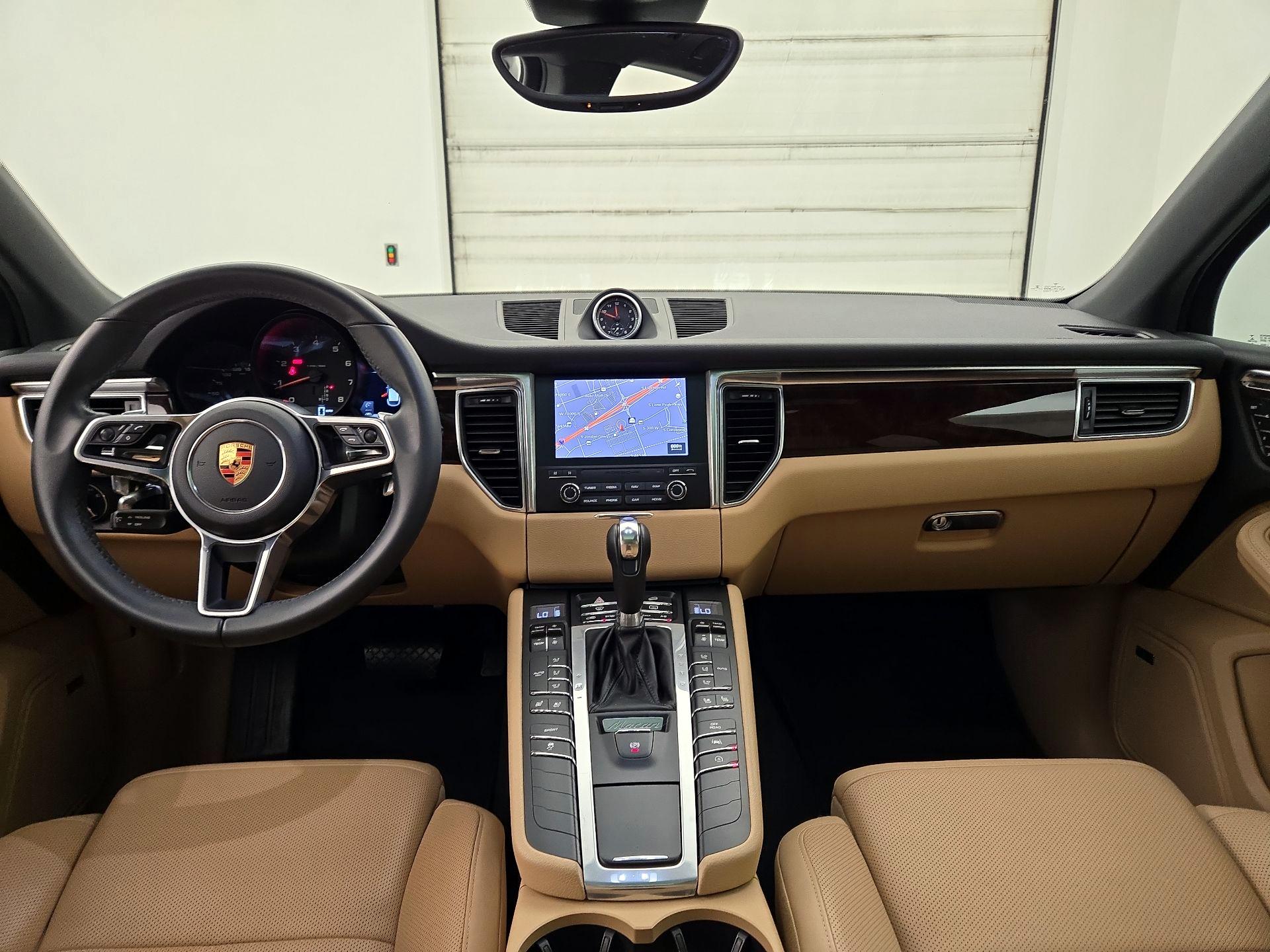 Thumbnail: 2018 Porsche Macan - 9
