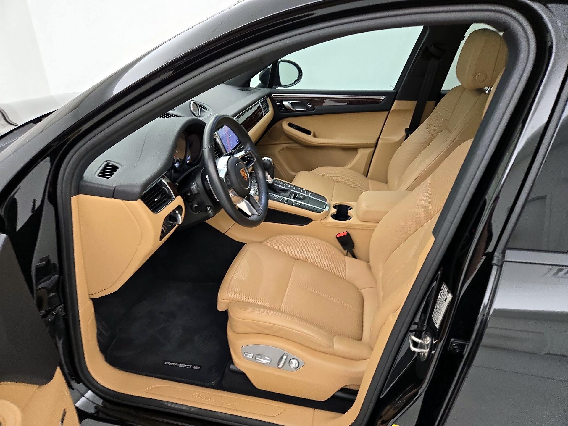 Thumbnail: 2018 Porsche Macan - 11