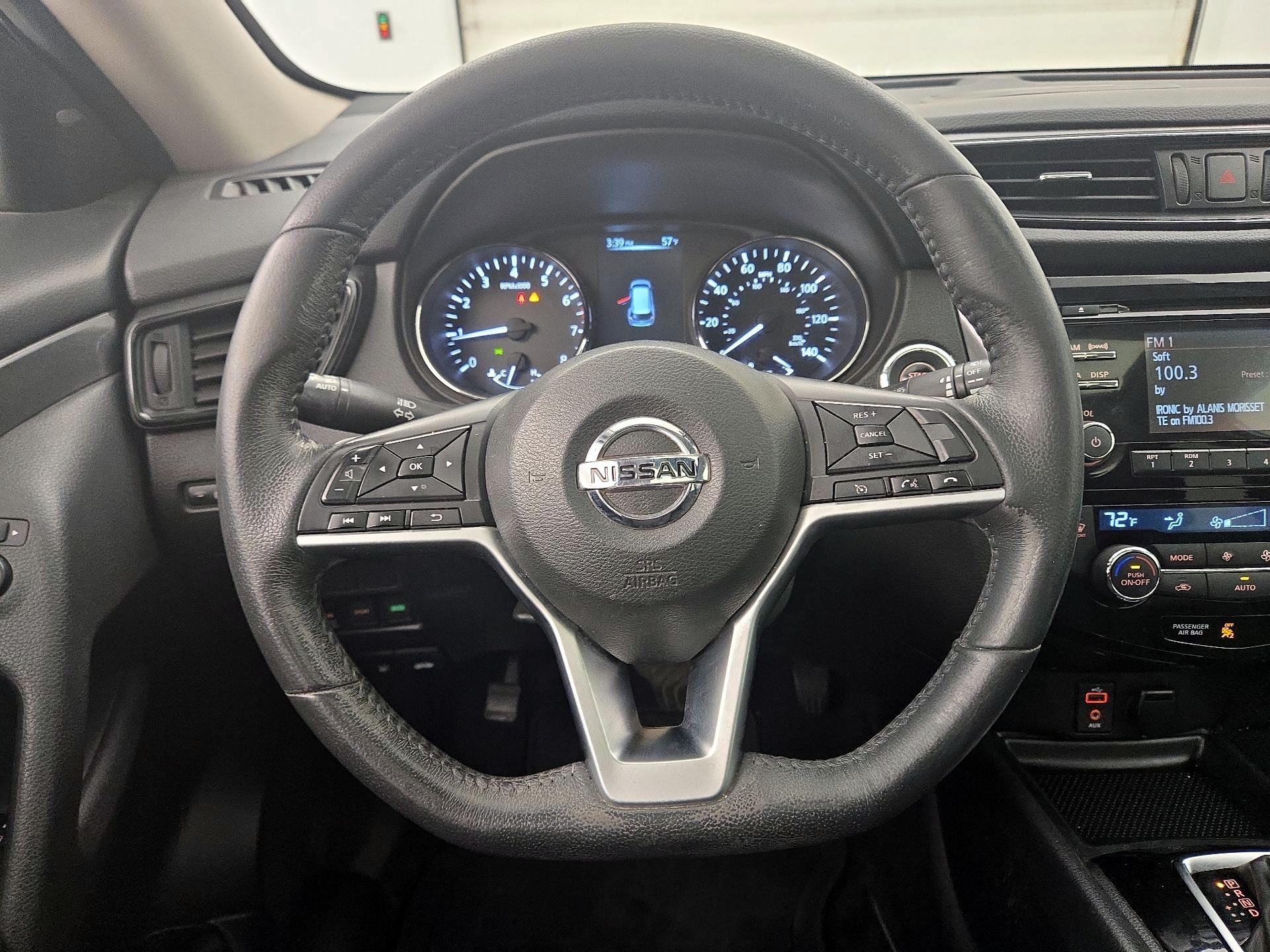 Thumbnail: 2017 Nissan Rogue - 10