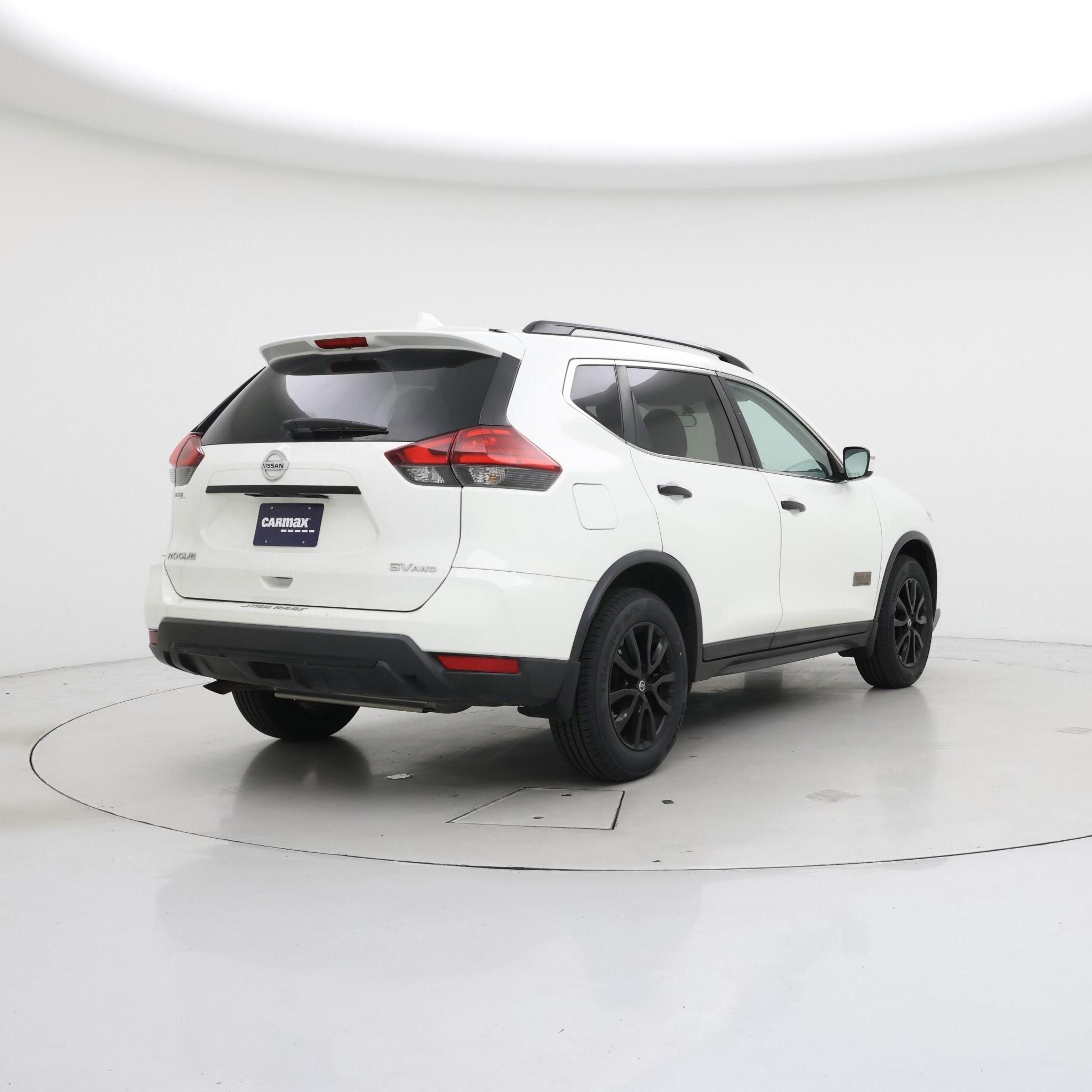 Thumbnail: 2017 Nissan Rogue - 8