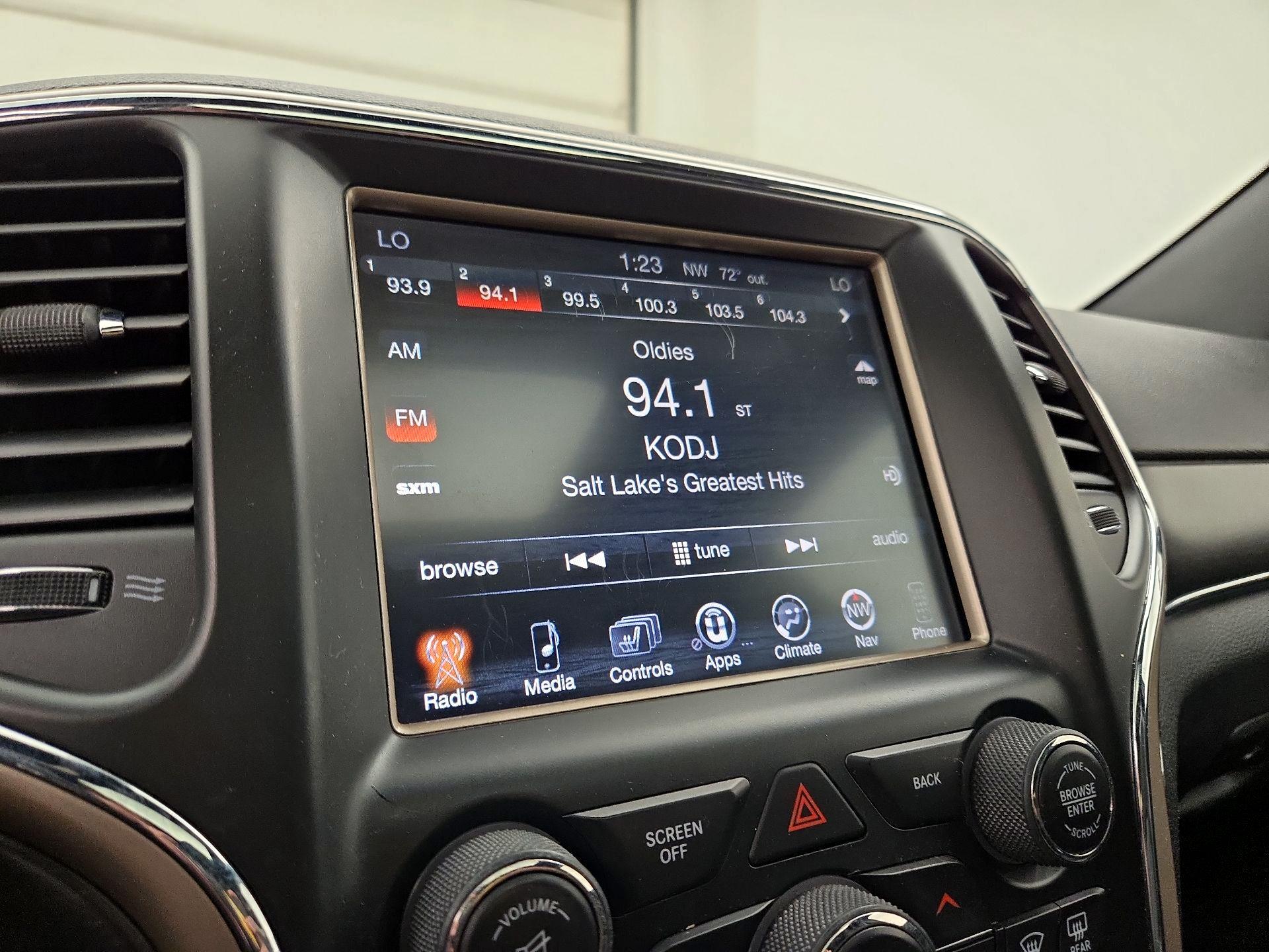 Thumbnail: 2014 Jeep Grand Cherokee - 16