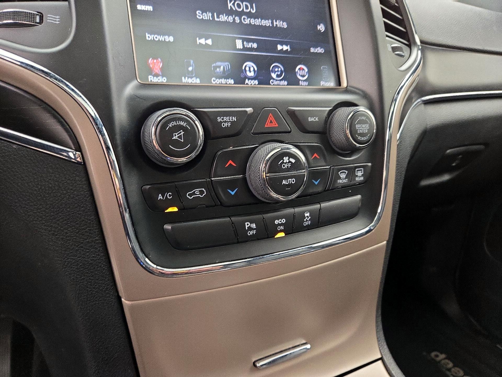 Thumbnail: 2014 Jeep Grand Cherokee - 17