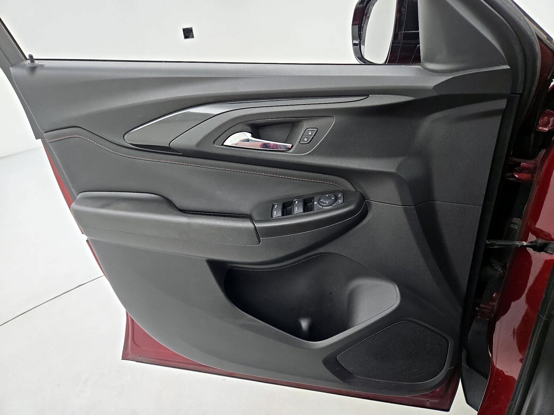 Thumbnail: 2022 Chevrolet TrailBlazer - 12