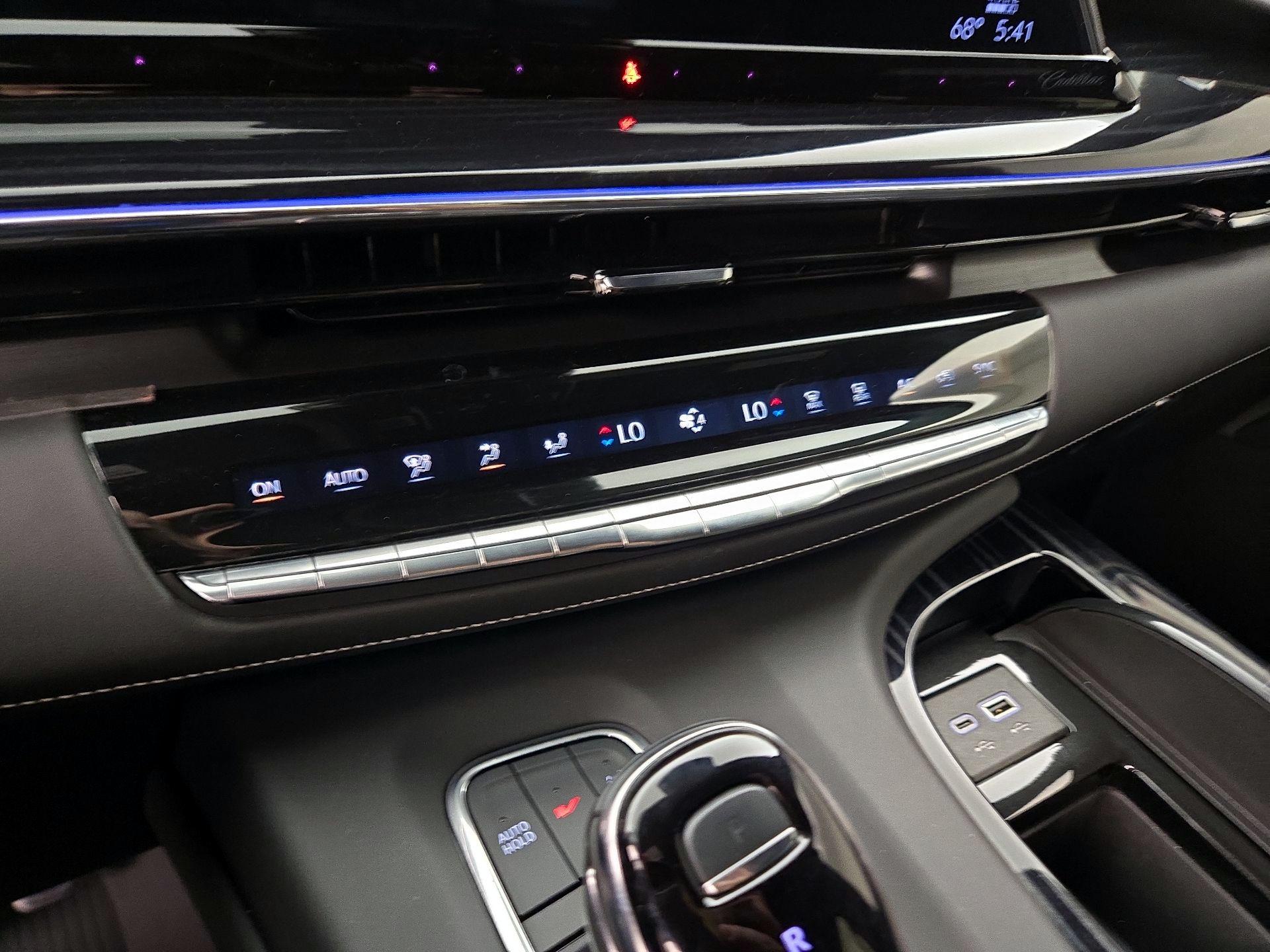 Thumbnail: 2024 Cadillac Escalade - 17