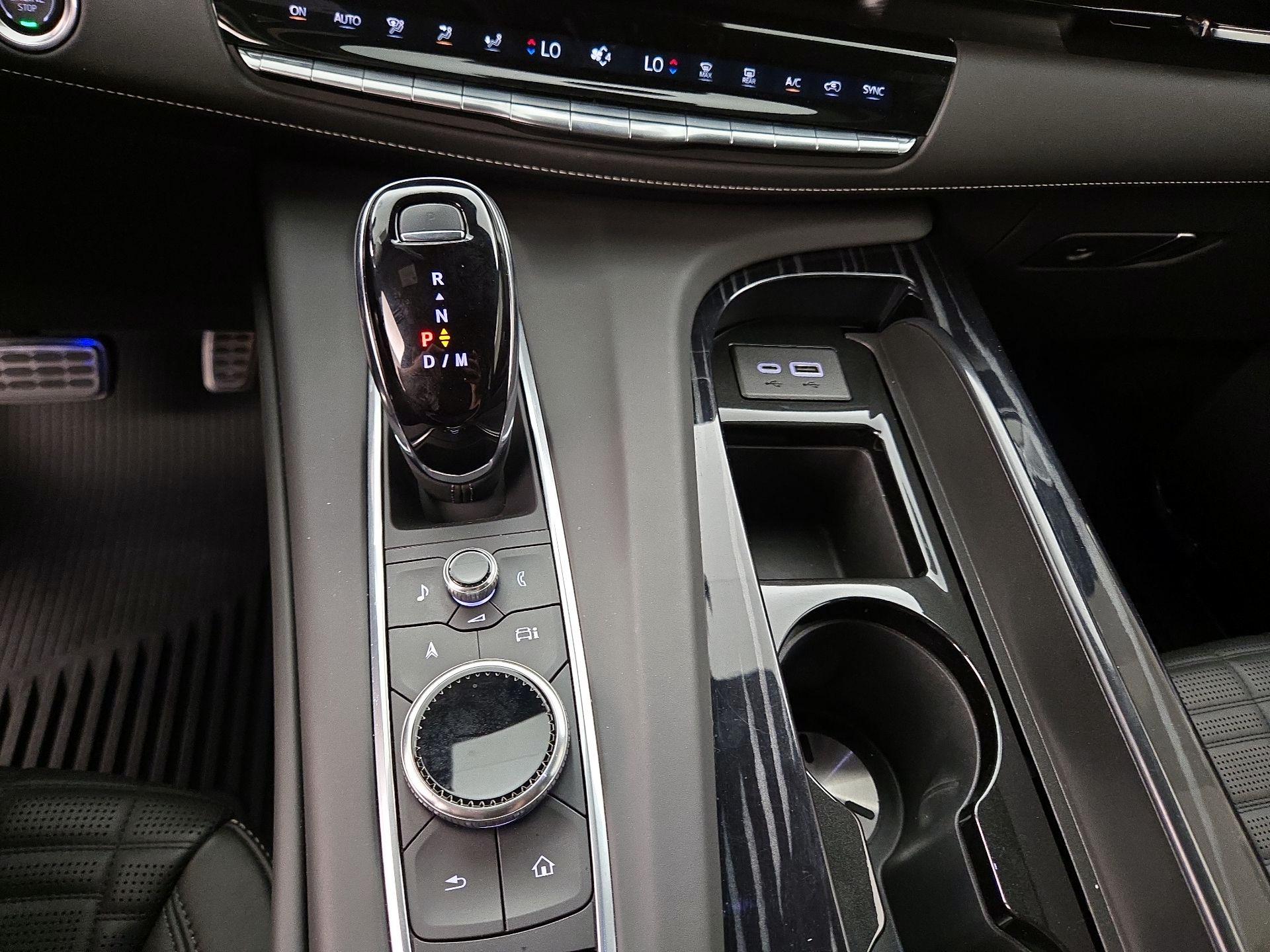 Thumbnail: 2024 Cadillac Escalade - 18