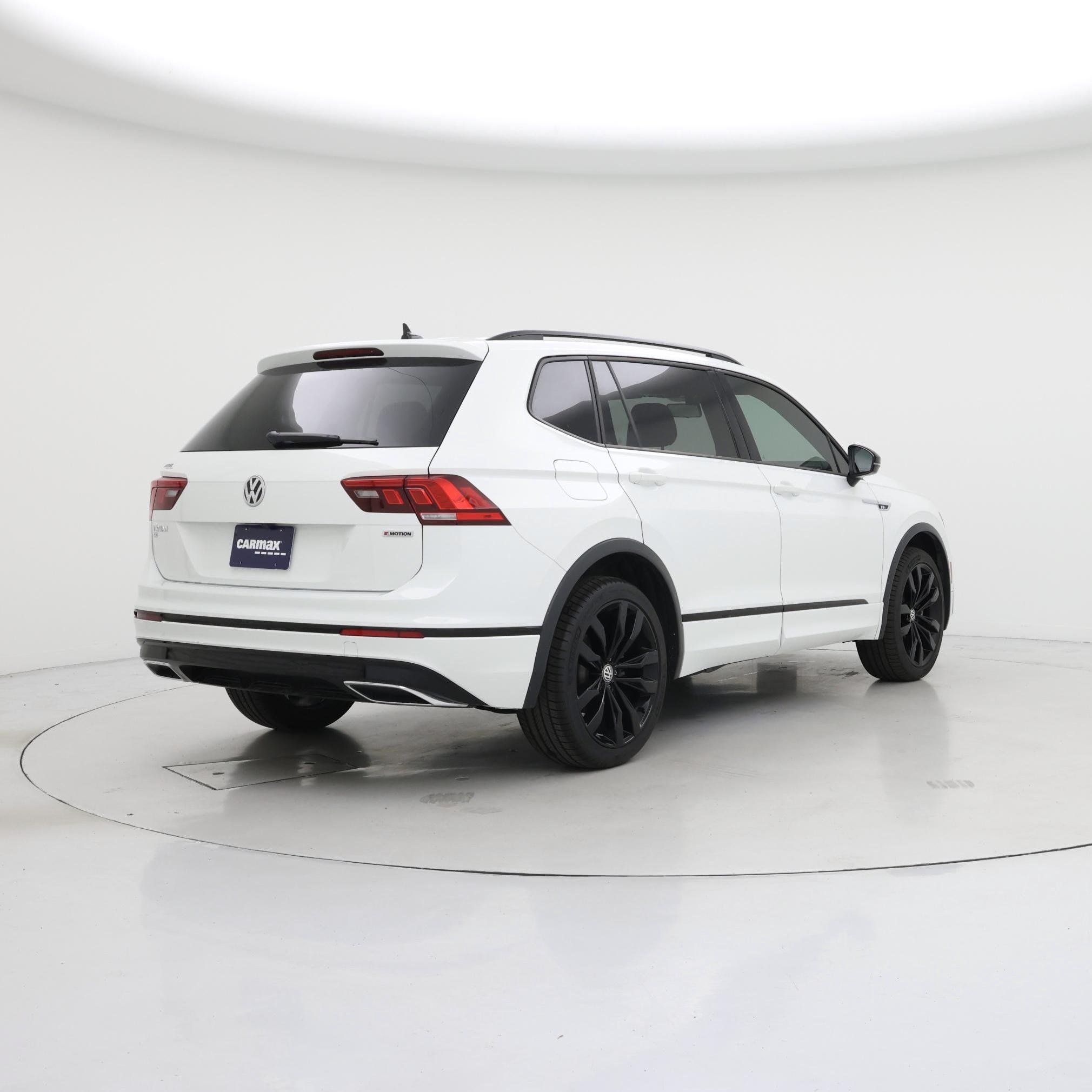 Thumbnail: 2021 Volkswagen Tiguan - 8