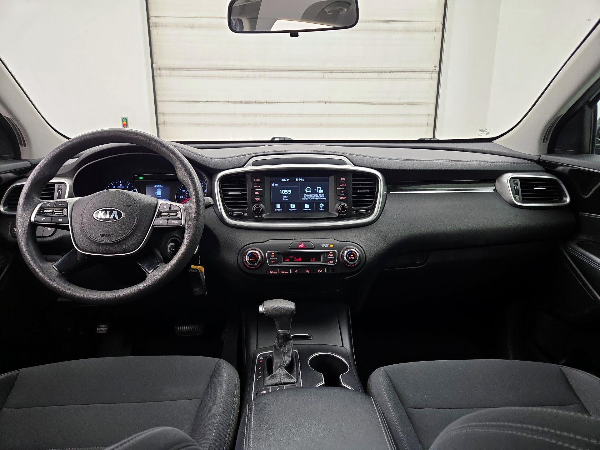 Thumbnail: 2019 Kia Sorento - 9