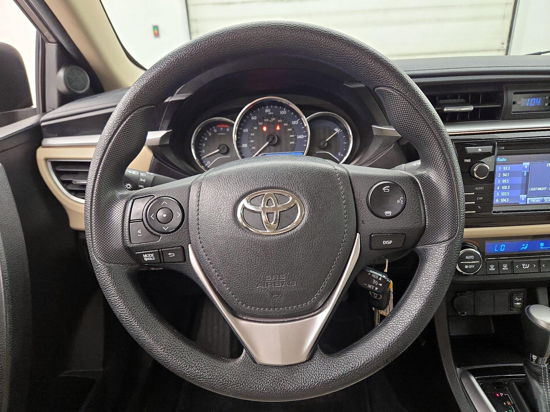 Thumbnail: 2014 Toyota Corolla - 10