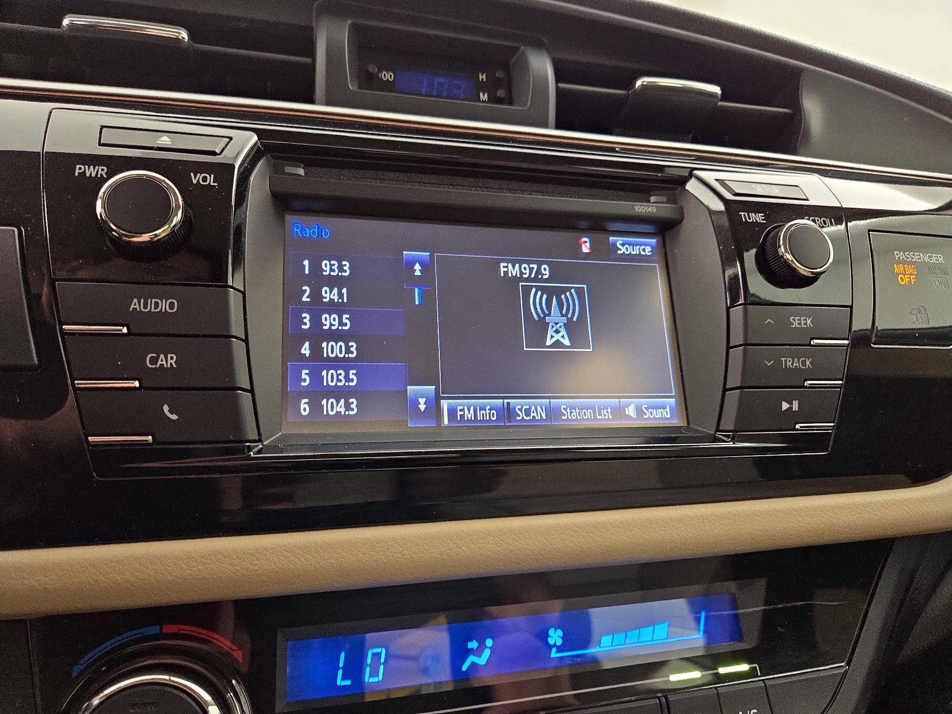 Thumbnail: 2014 Toyota Corolla - 15