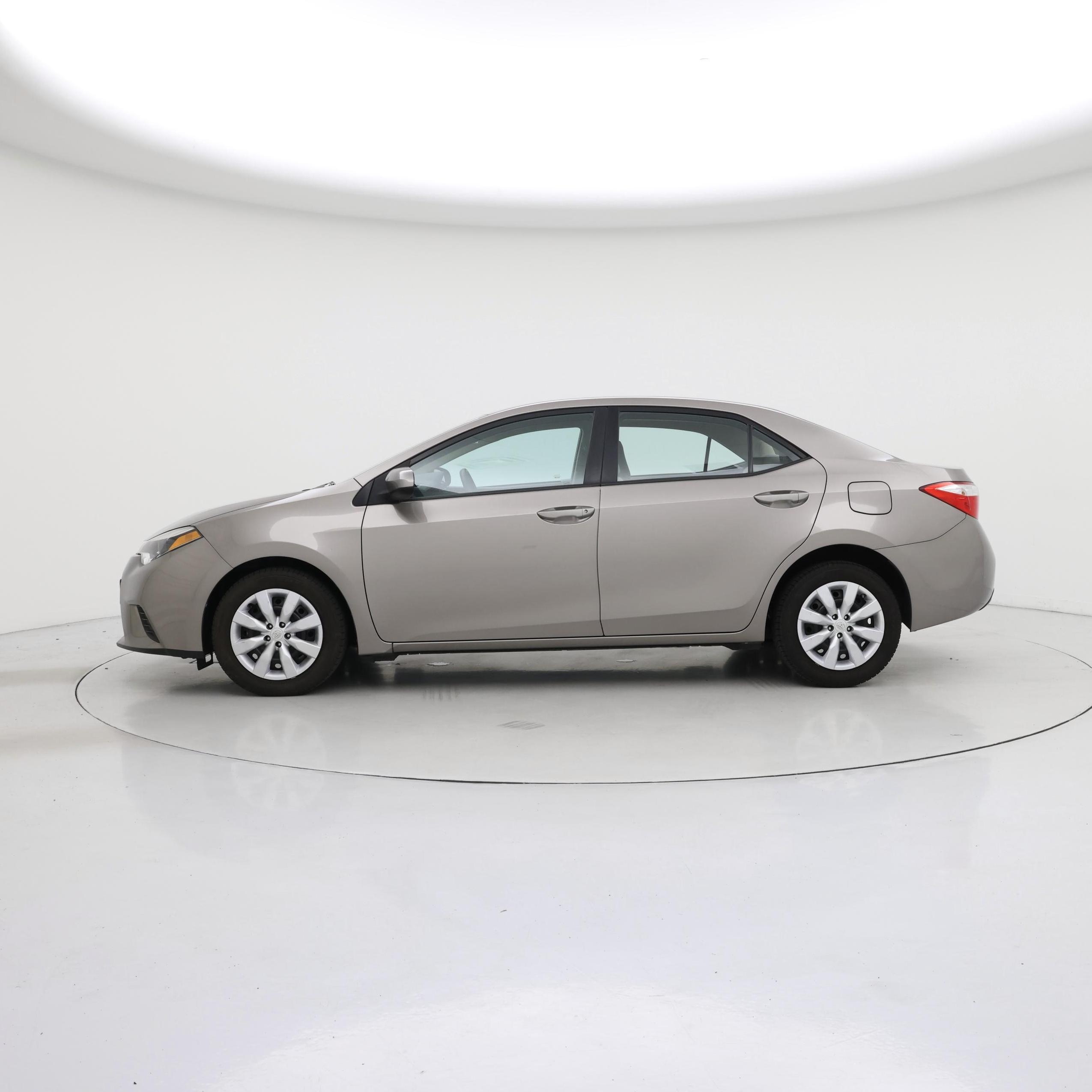 Thumbnail: 2014 Toyota Corolla - 3