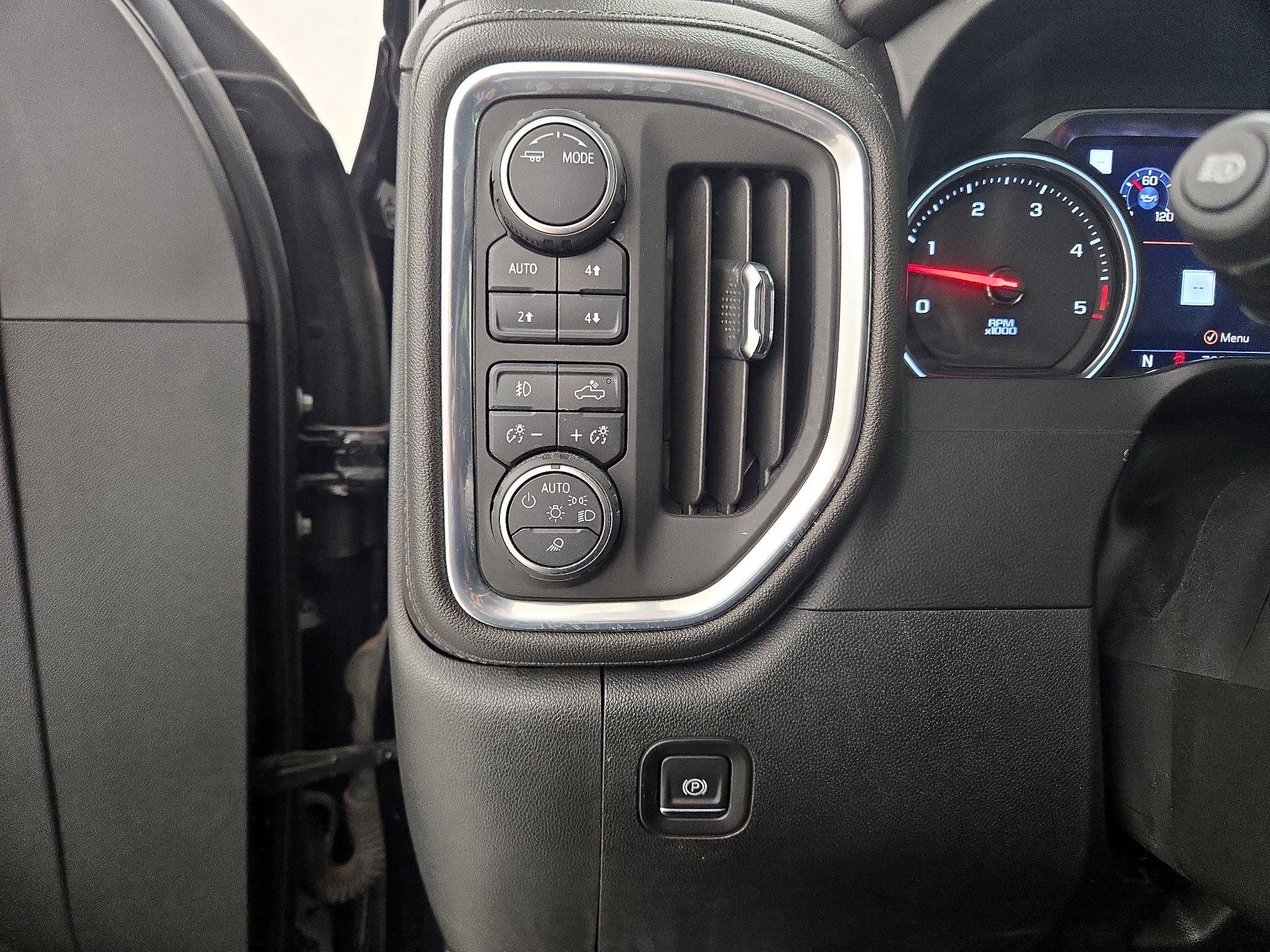 Thumbnail: 2022 Chevrolet Silverado 3500 - 13
