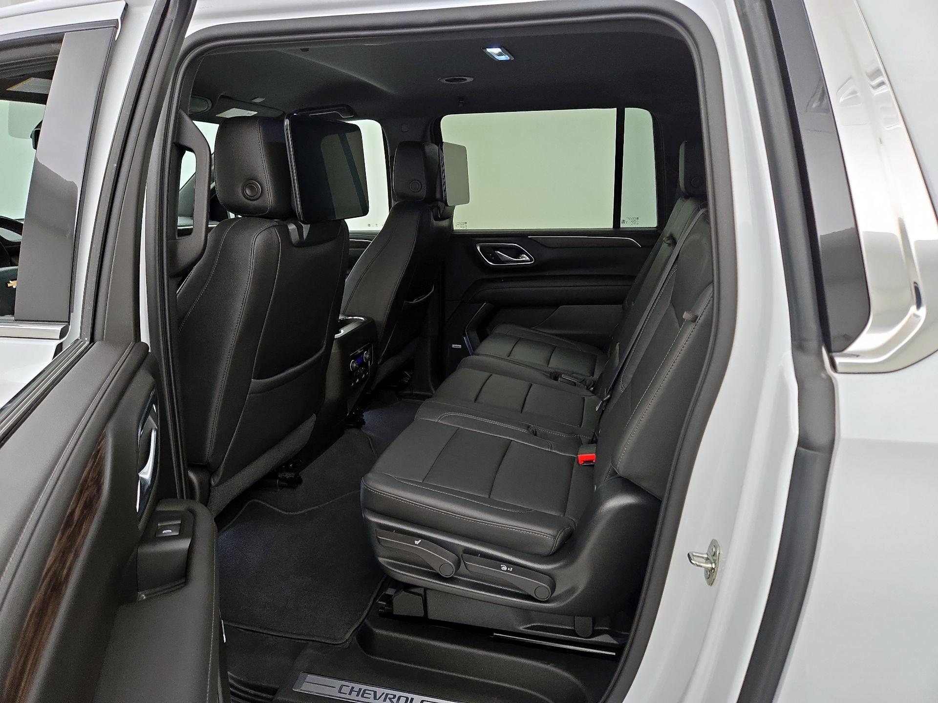 Thumbnail: 2021 Chevrolet Suburban - 20