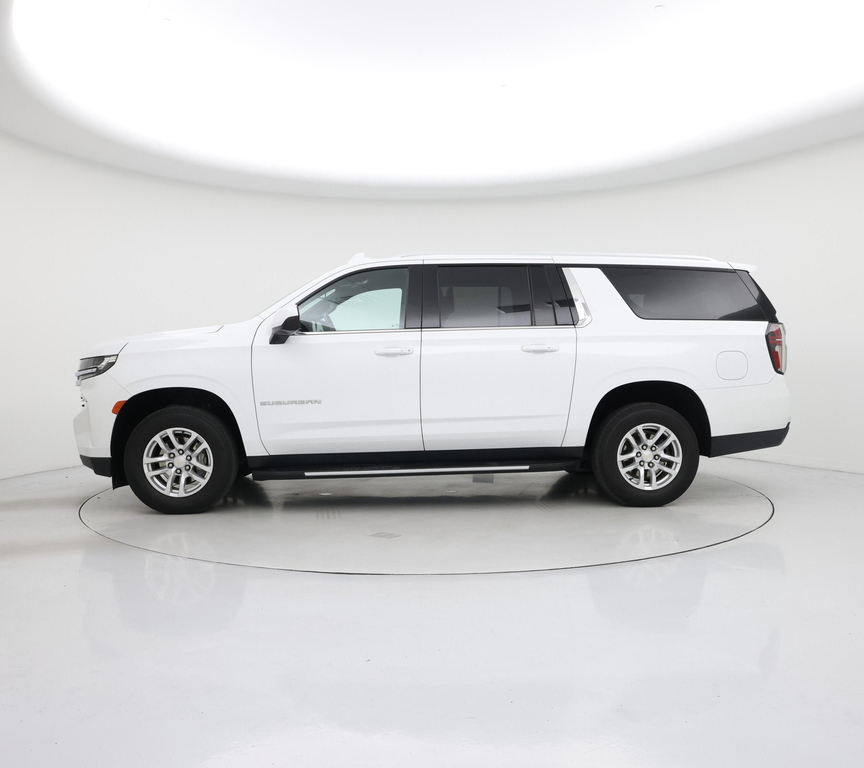 Thumbnail: 2021 Chevrolet Suburban - 3