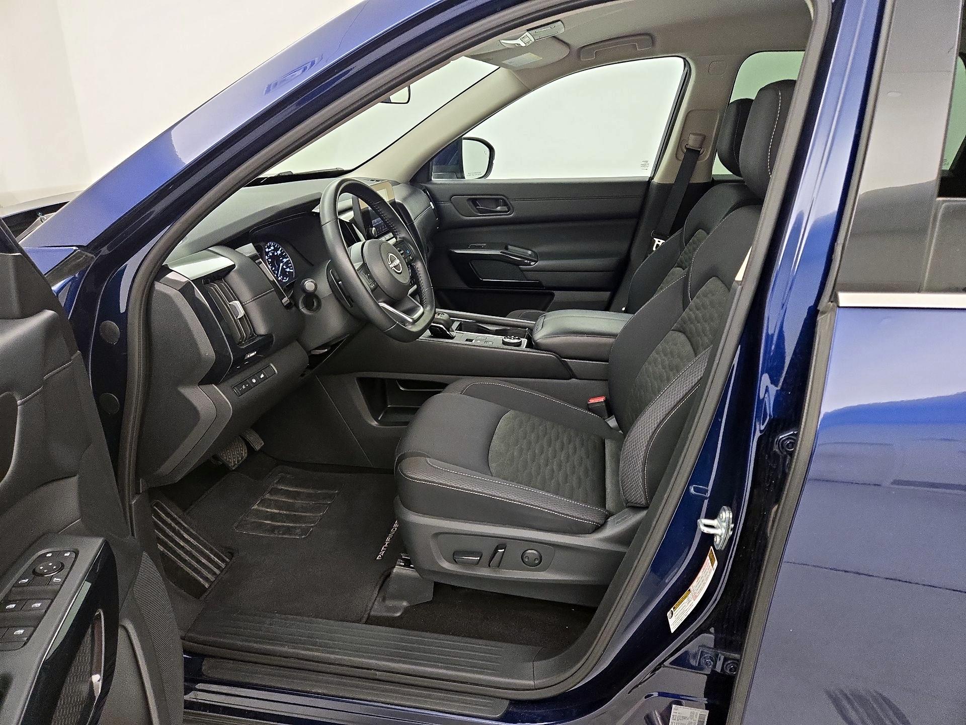 Thumbnail: 2025 Nissan Pathfinder - 11