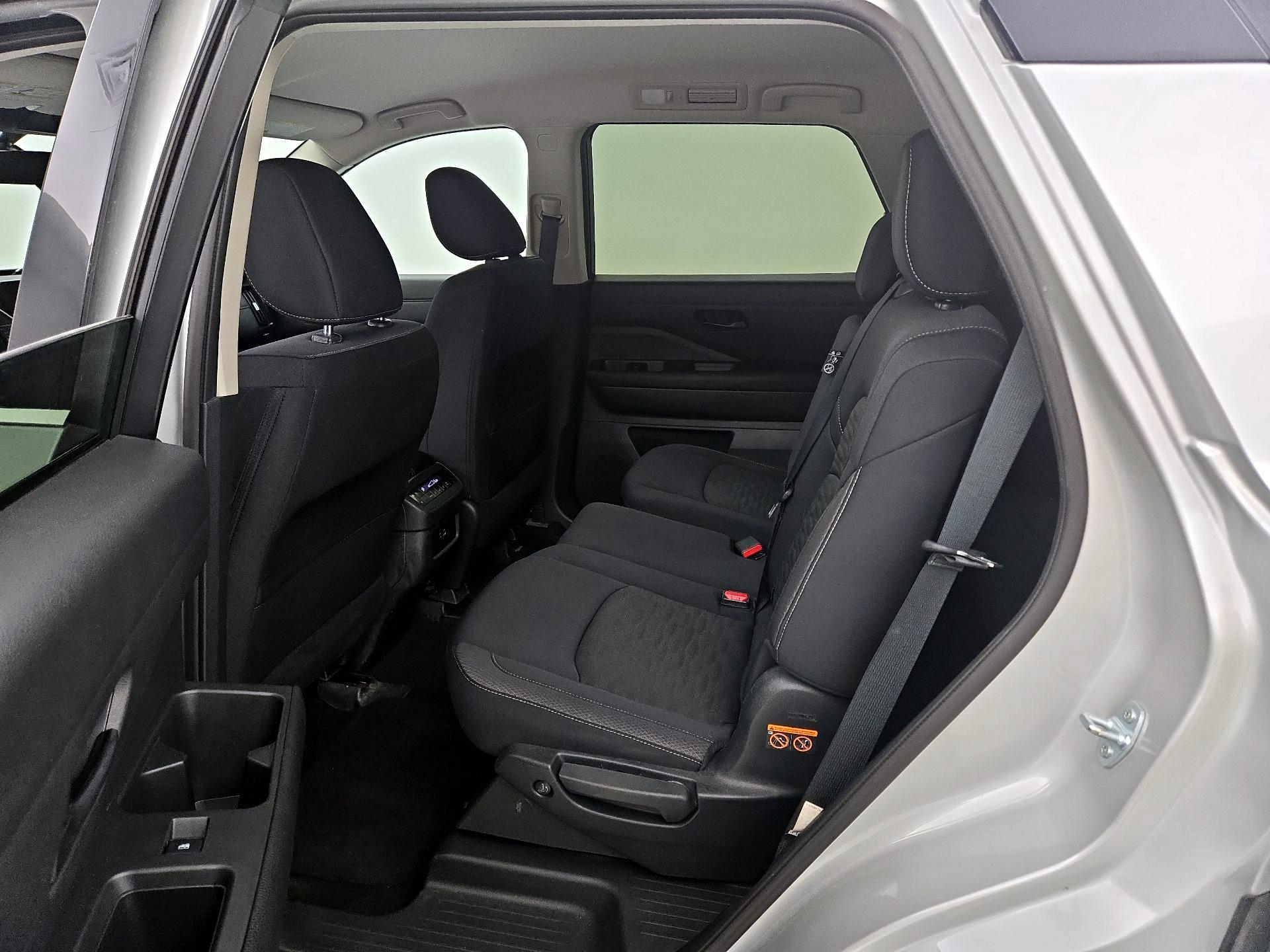 Thumbnail: 2025 Nissan Pathfinder - 19