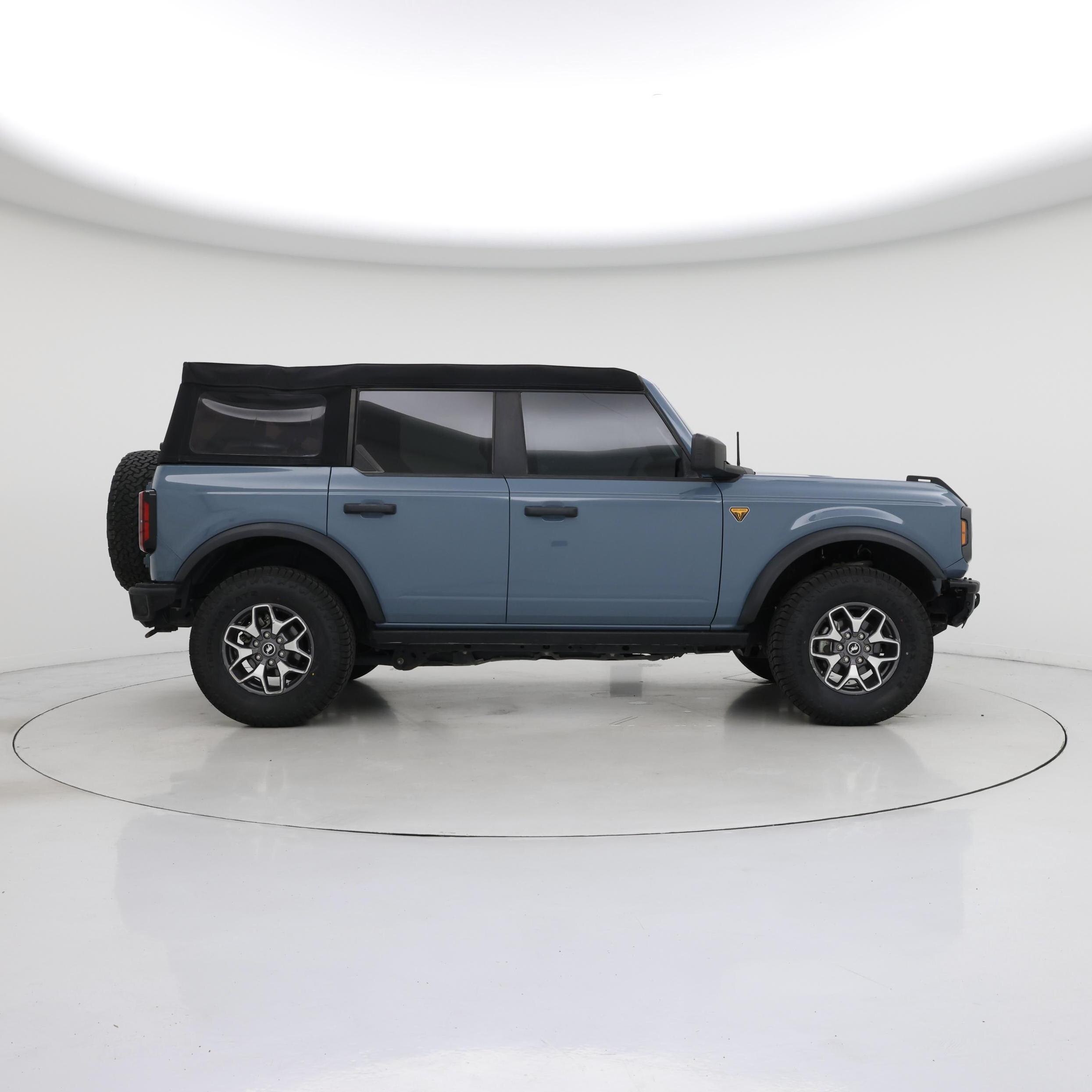 Thumbnail: 2023 Ford Bronco - 7