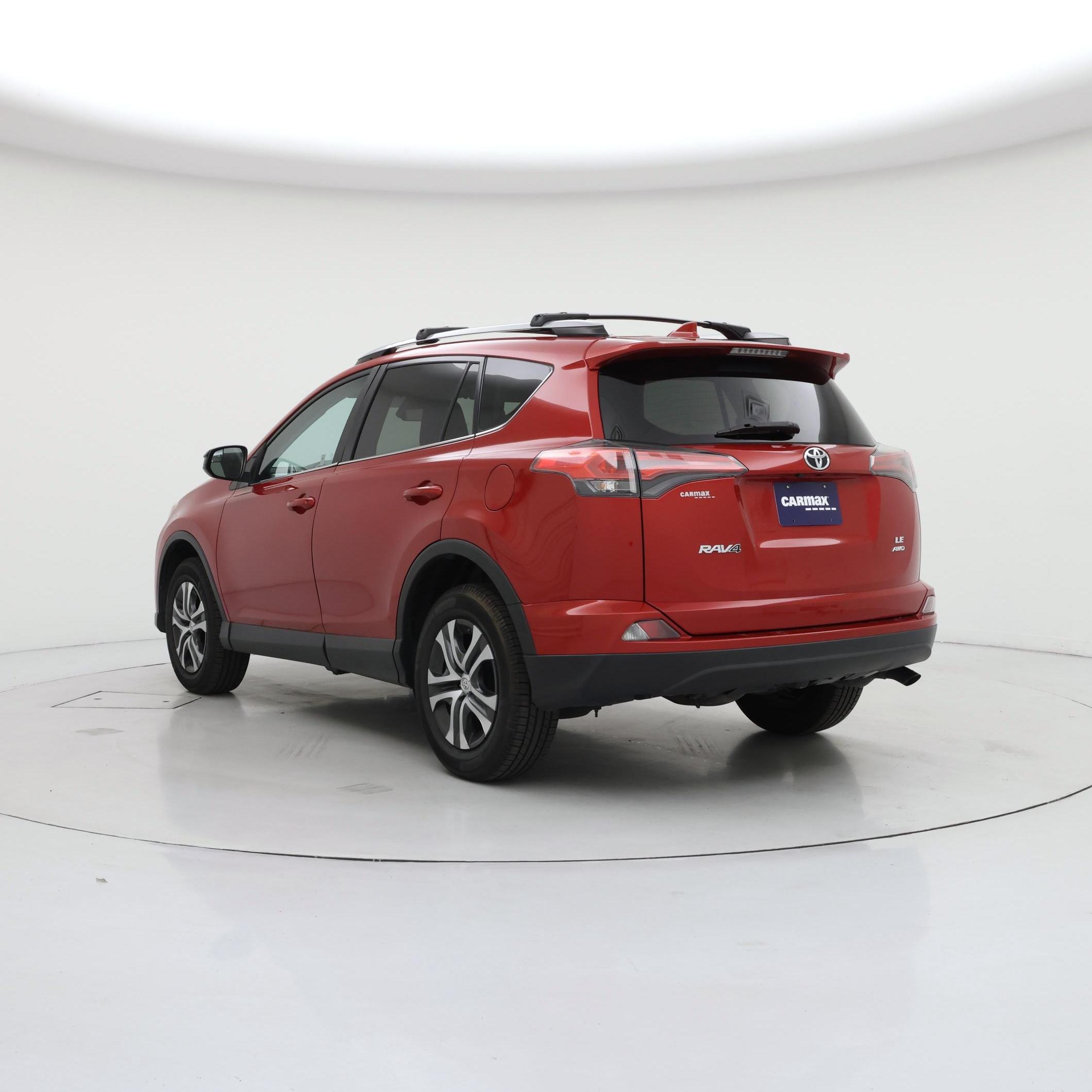 Thumbnail: 2017 Toyota RAV4 - 2
