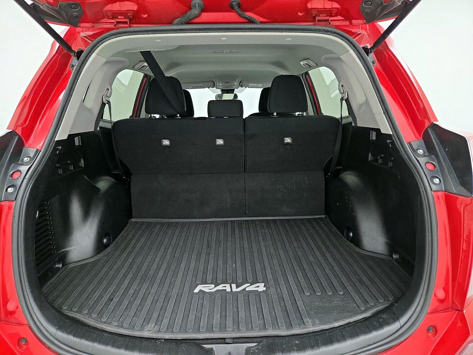 Thumbnail: 2017 Toyota RAV4 - 20