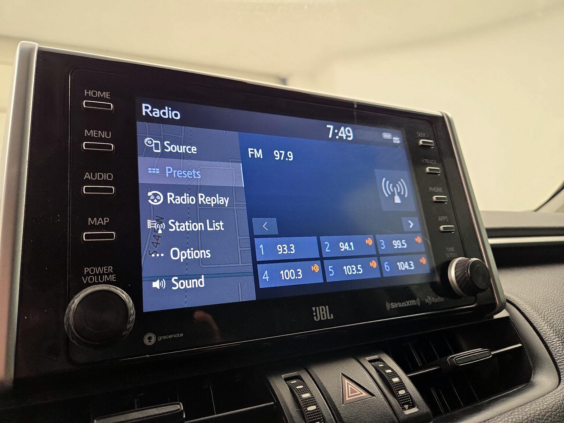 Thumbnail: 2019 Toyota RAV4 - 16