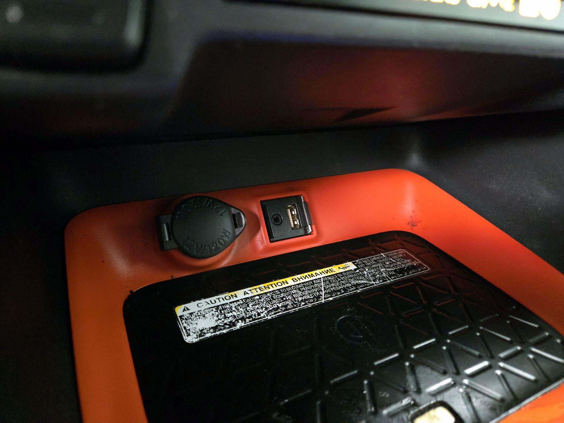 Thumbnail: 2019 Toyota RAV4 - 19