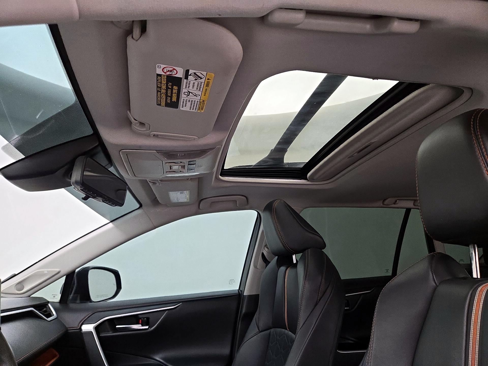 Thumbnail: 2019 Toyota RAV4 - 20
