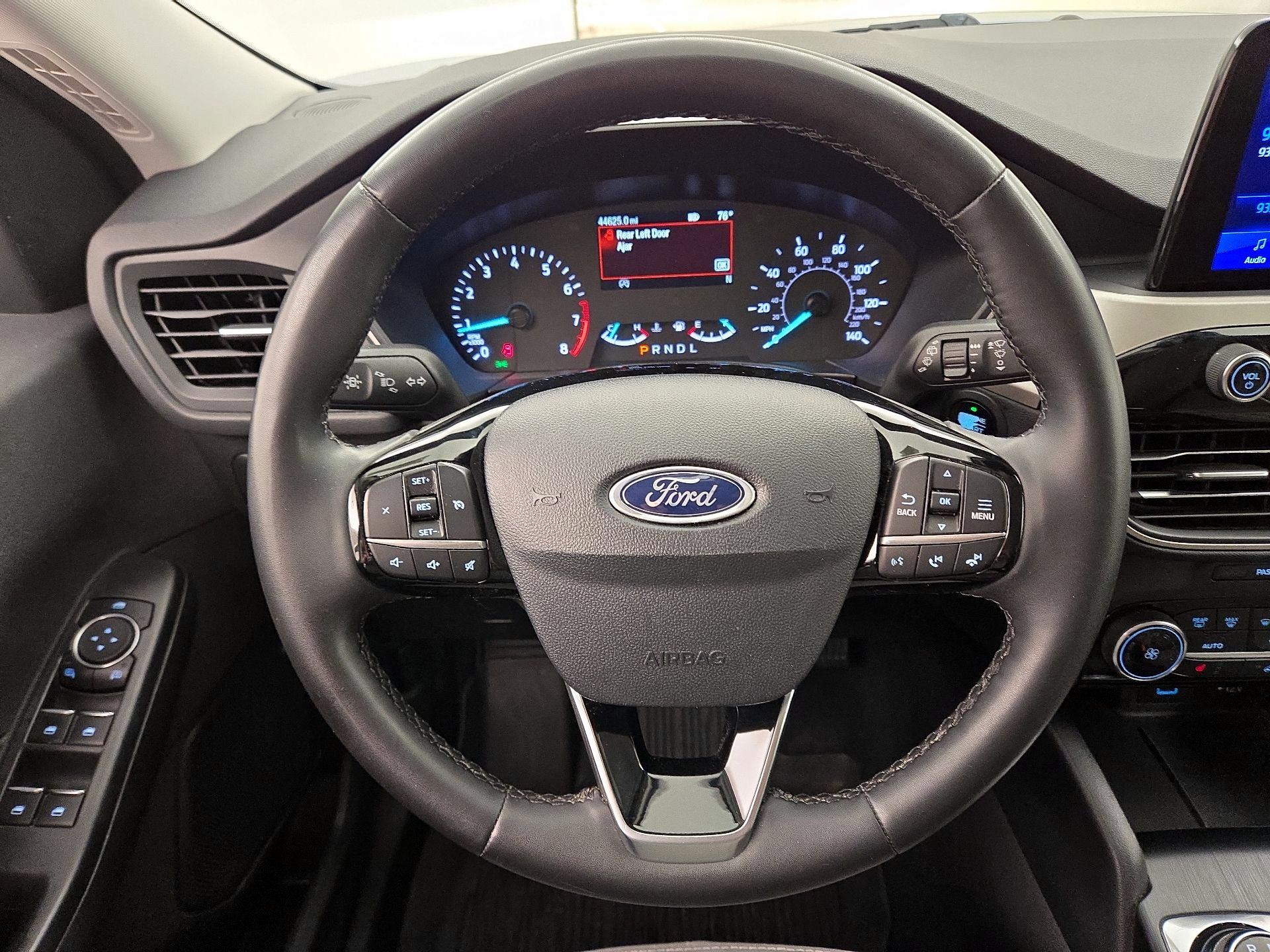 Thumbnail: 2022 Ford Escape - 10