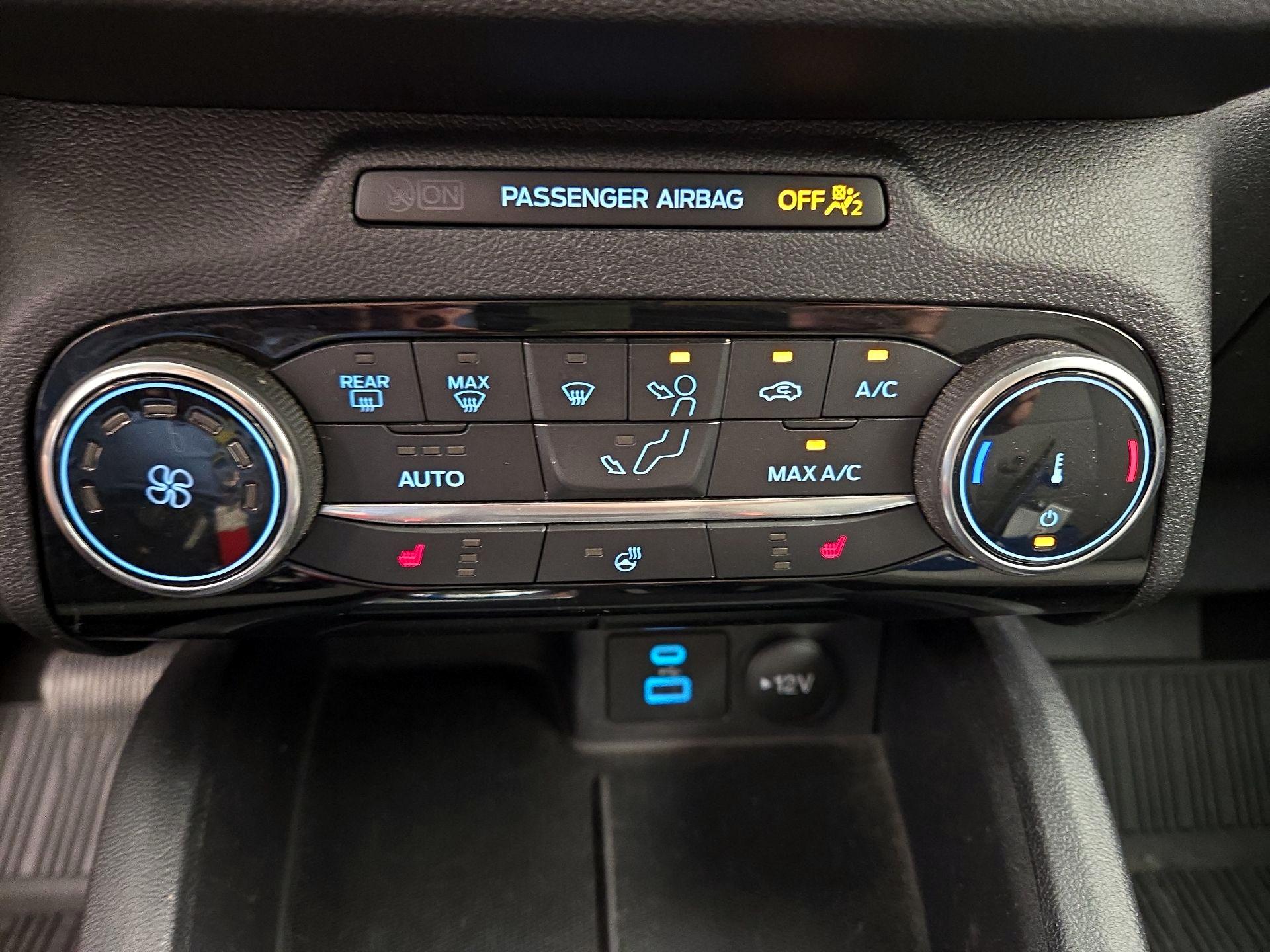 Thumbnail: 2022 Ford Escape - 16