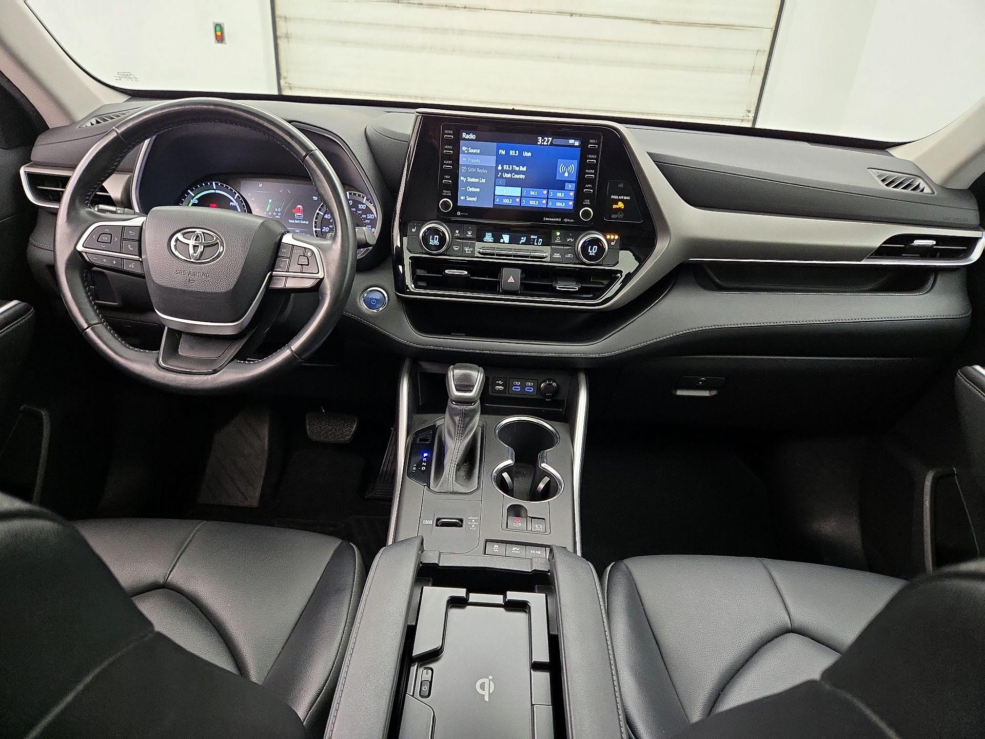 Thumbnail: 2022 Toyota Highlander - 9