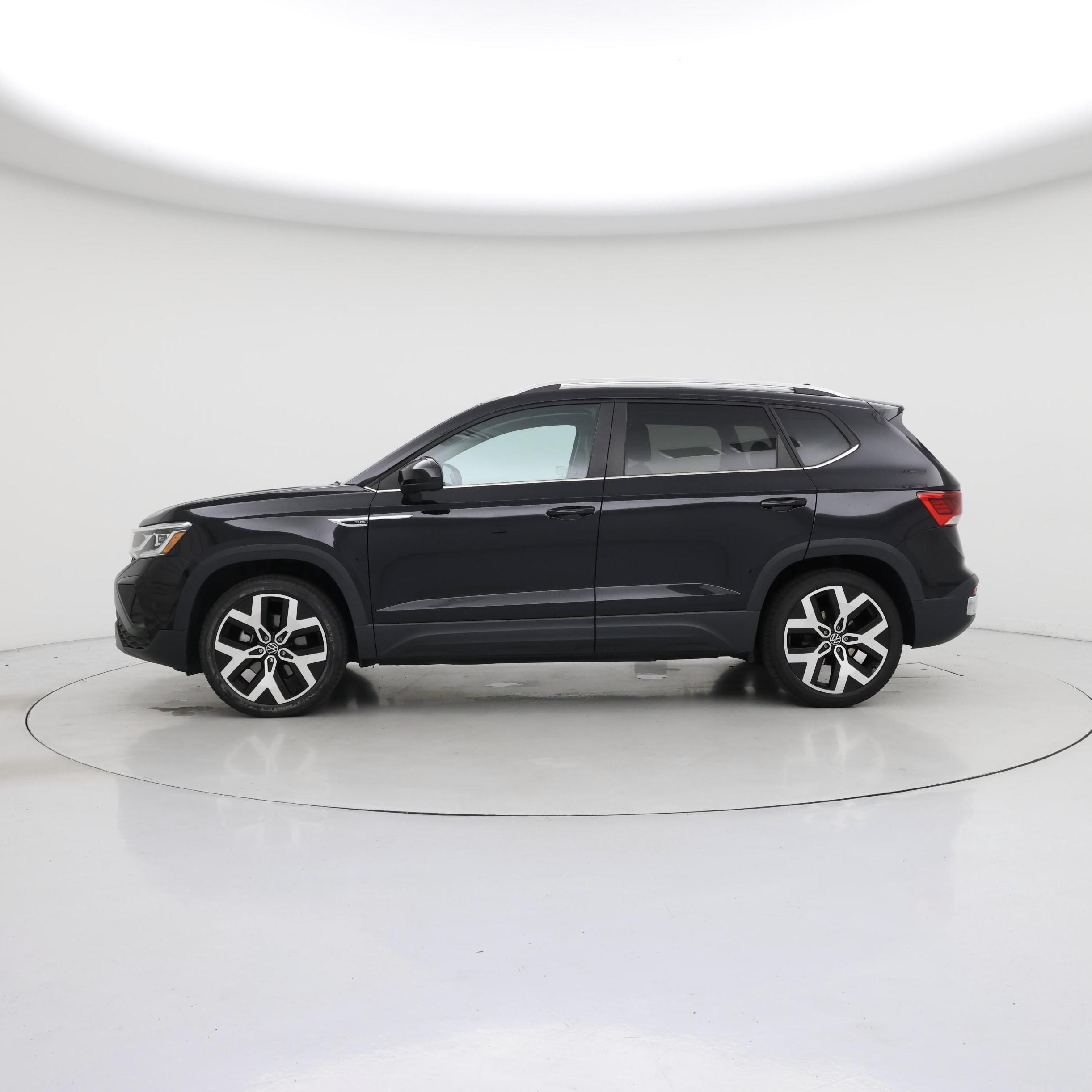 Thumbnail: 2023 Volkswagen Taos - 3