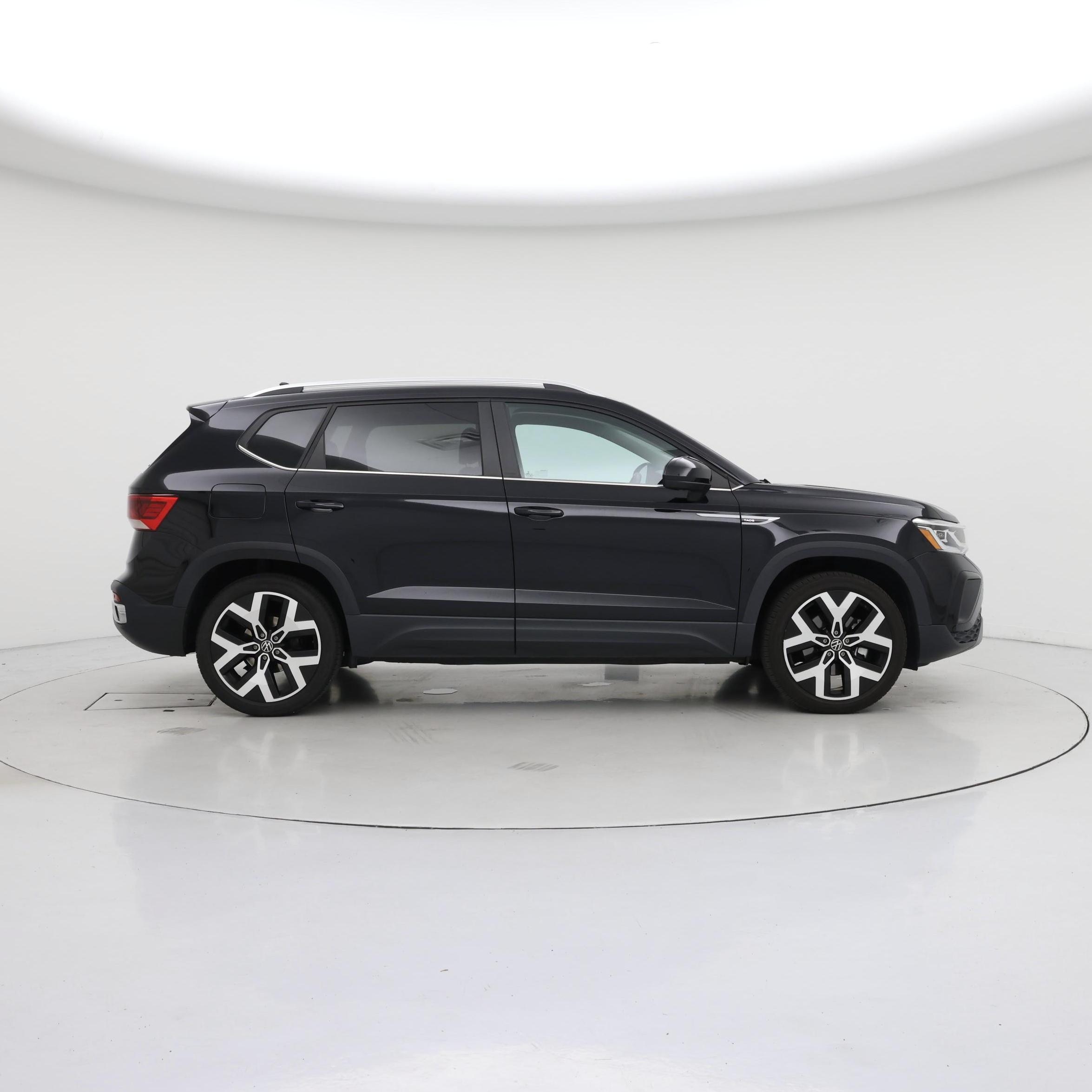 Thumbnail: 2023 Volkswagen Taos - 7