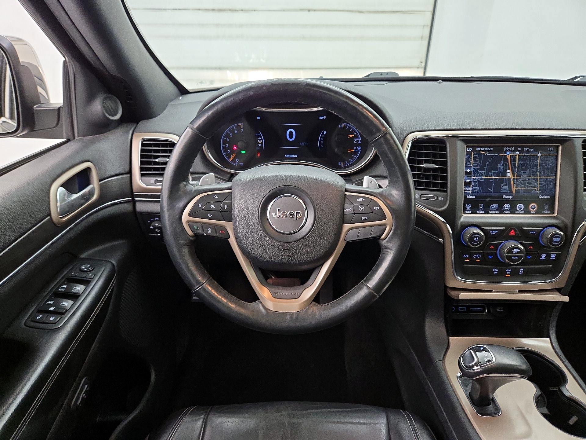 Thumbnail: 2015 Jeep Grand Cherokee - 10