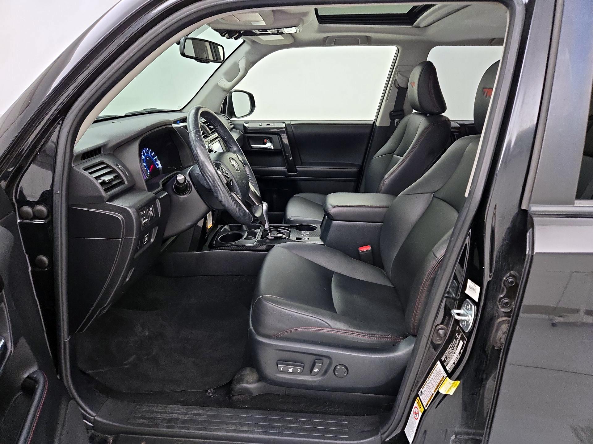 Thumbnail: 2019 Toyota 4Runner - 11
