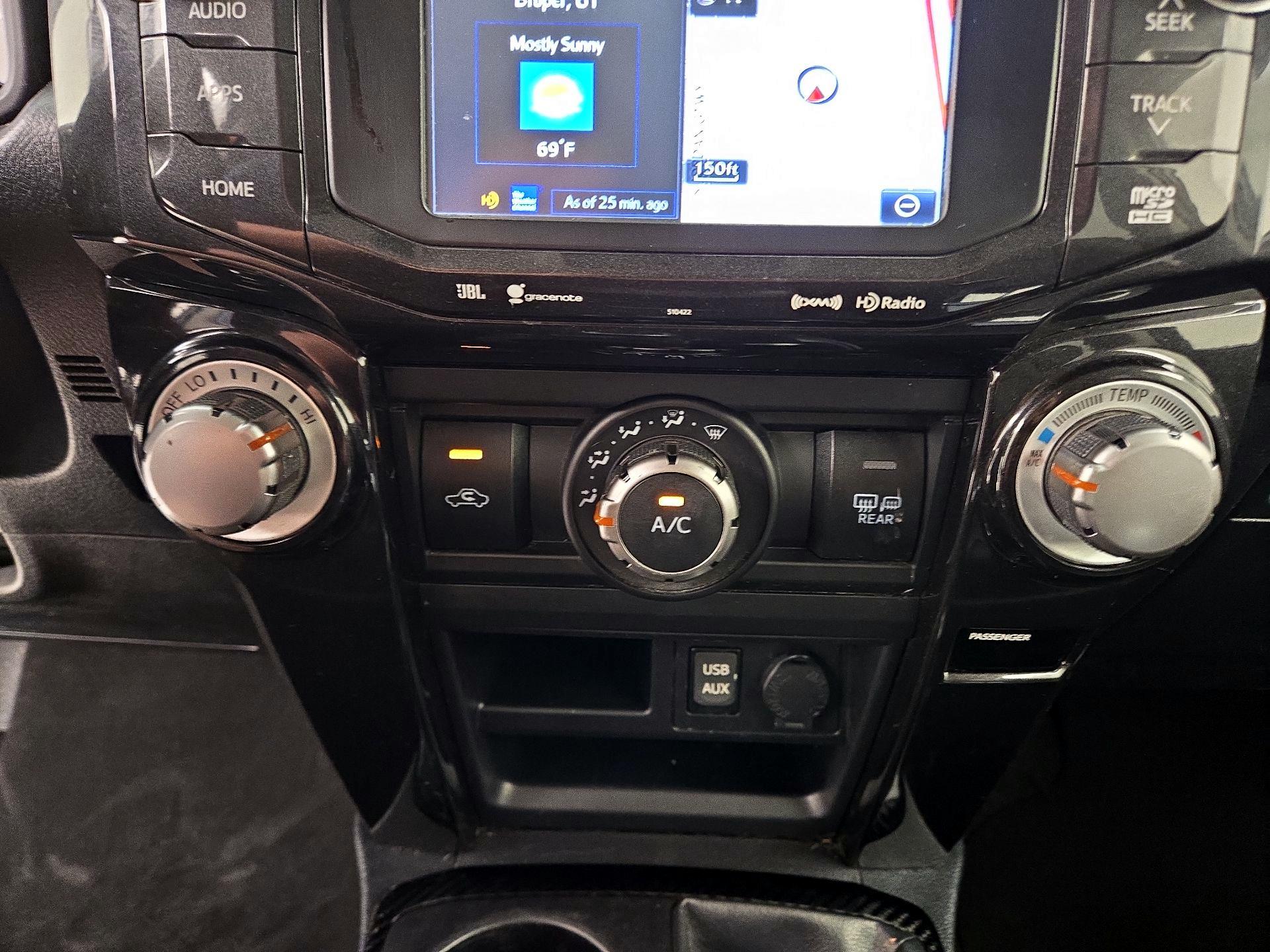 Thumbnail: 2019 Toyota 4Runner - 17