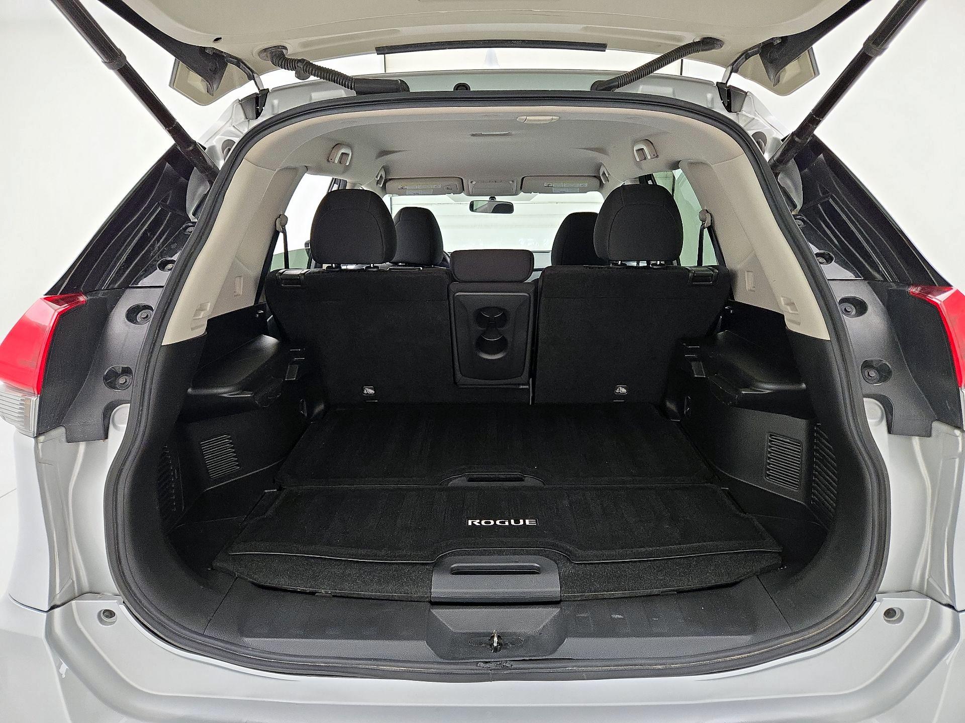Thumbnail: 2018 Nissan Rogue - 20