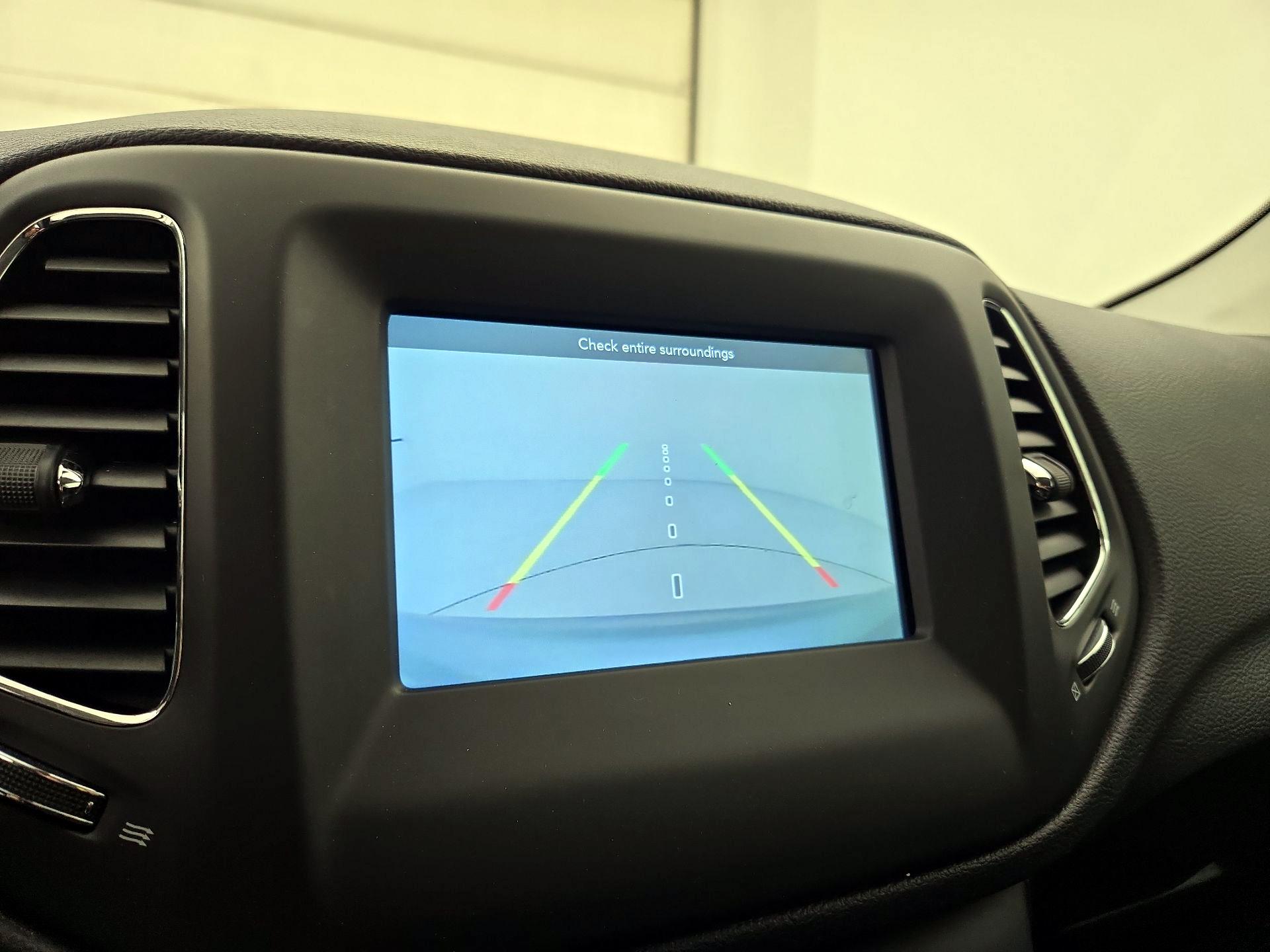 Thumbnail: 2019 Jeep Compass - 14