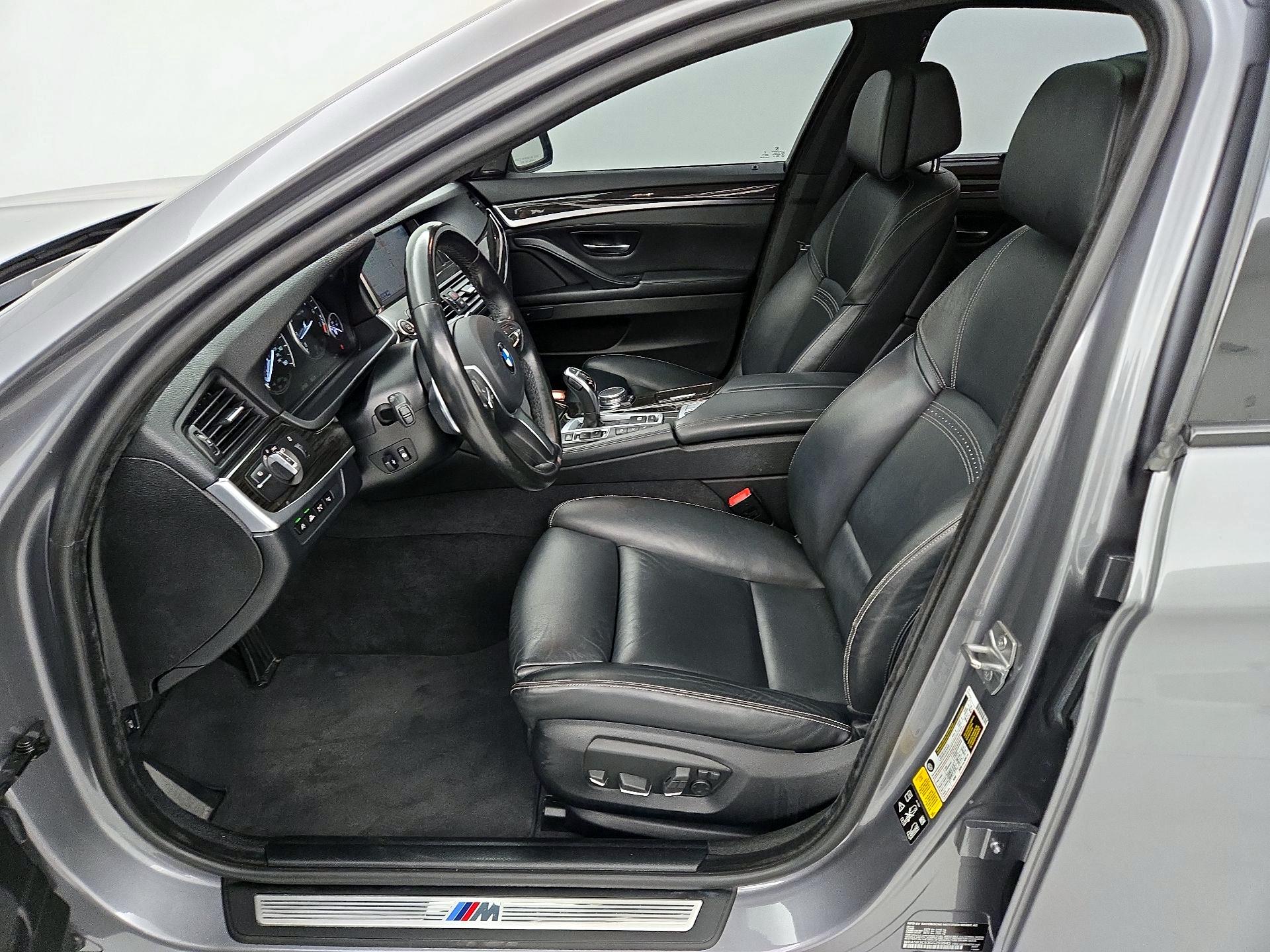 Thumbnail: 2016 BMW 5 Series - 11