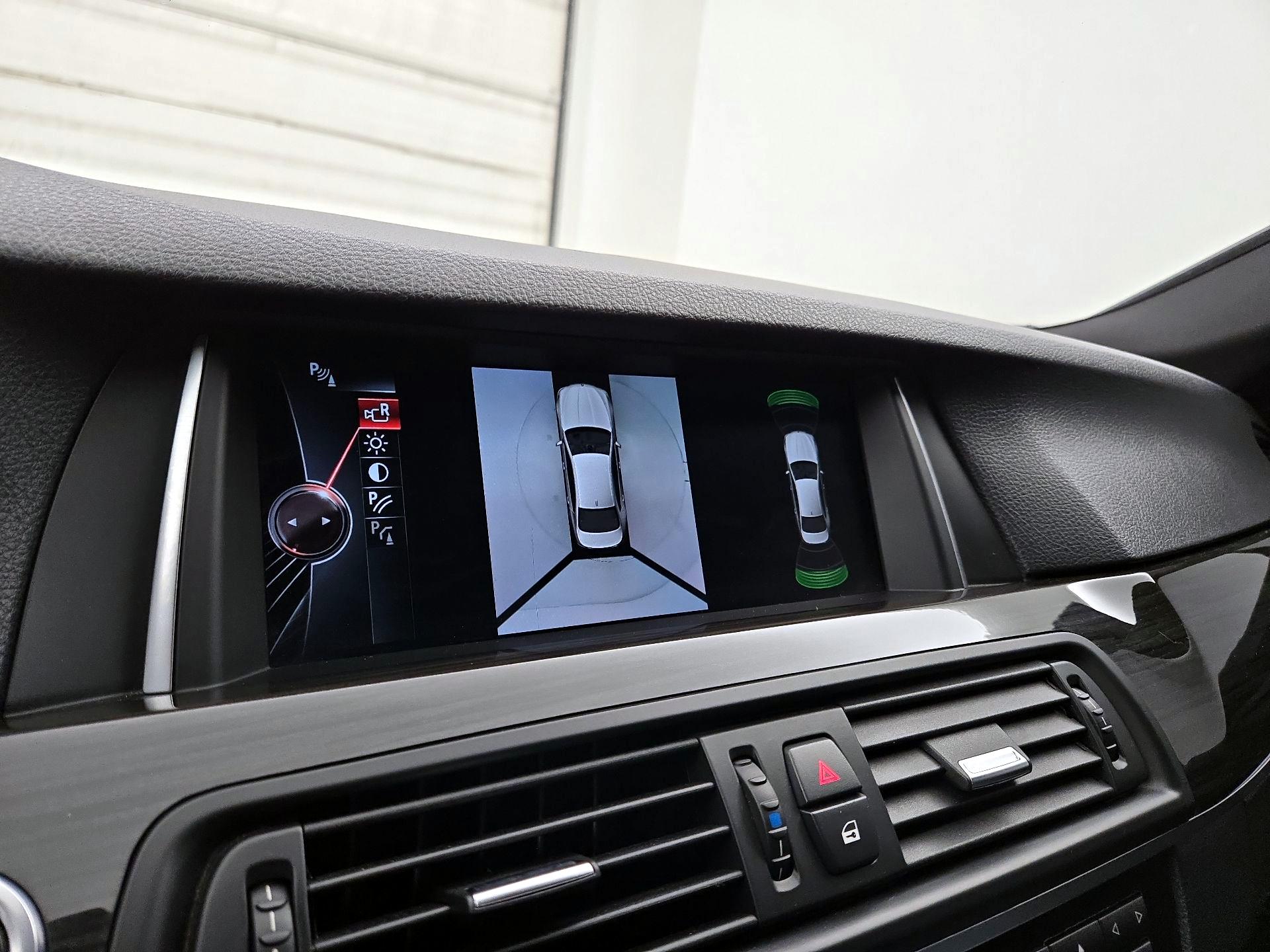Thumbnail: 2016 BMW 5 Series - 15