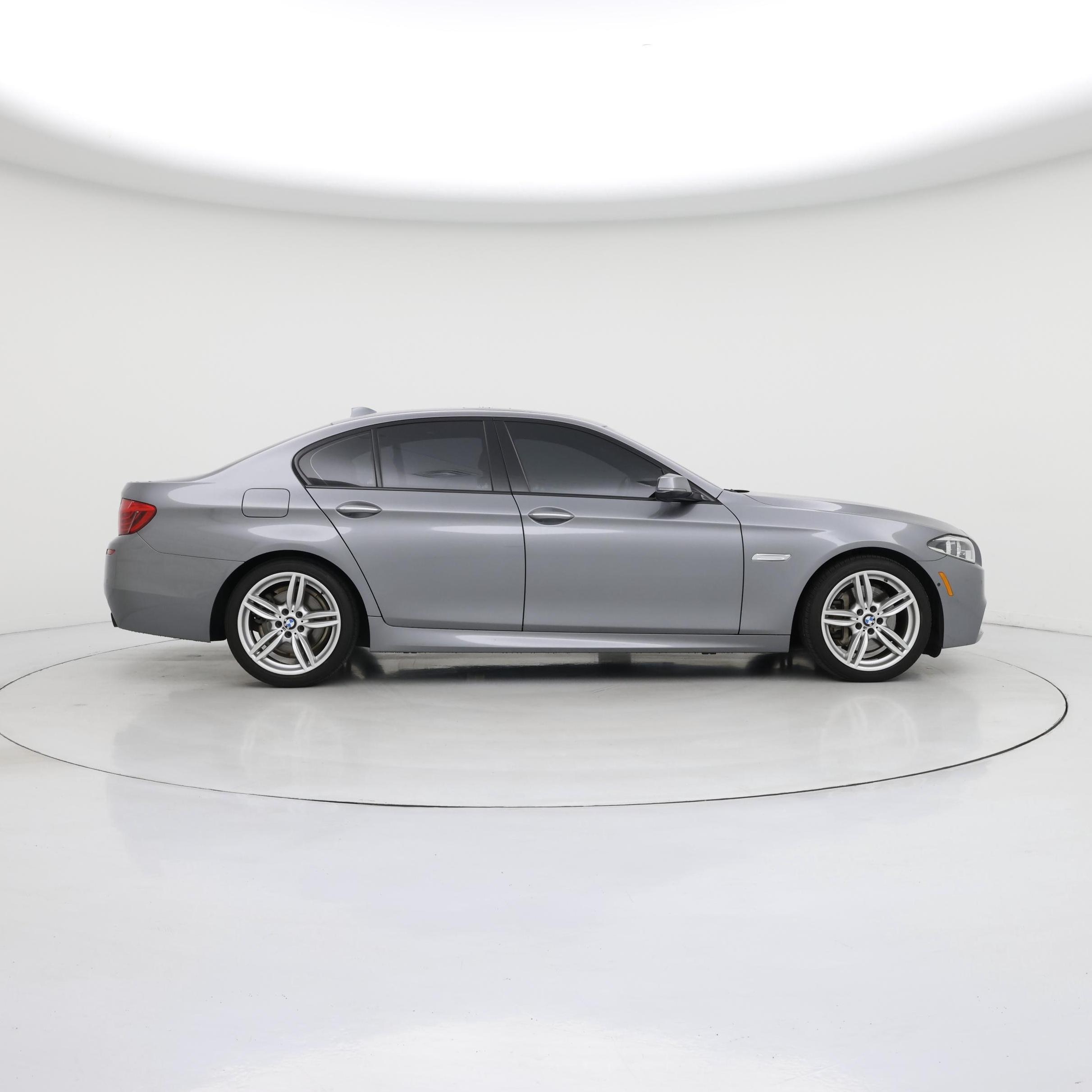 Thumbnail: 2016 BMW 5 Series - 7